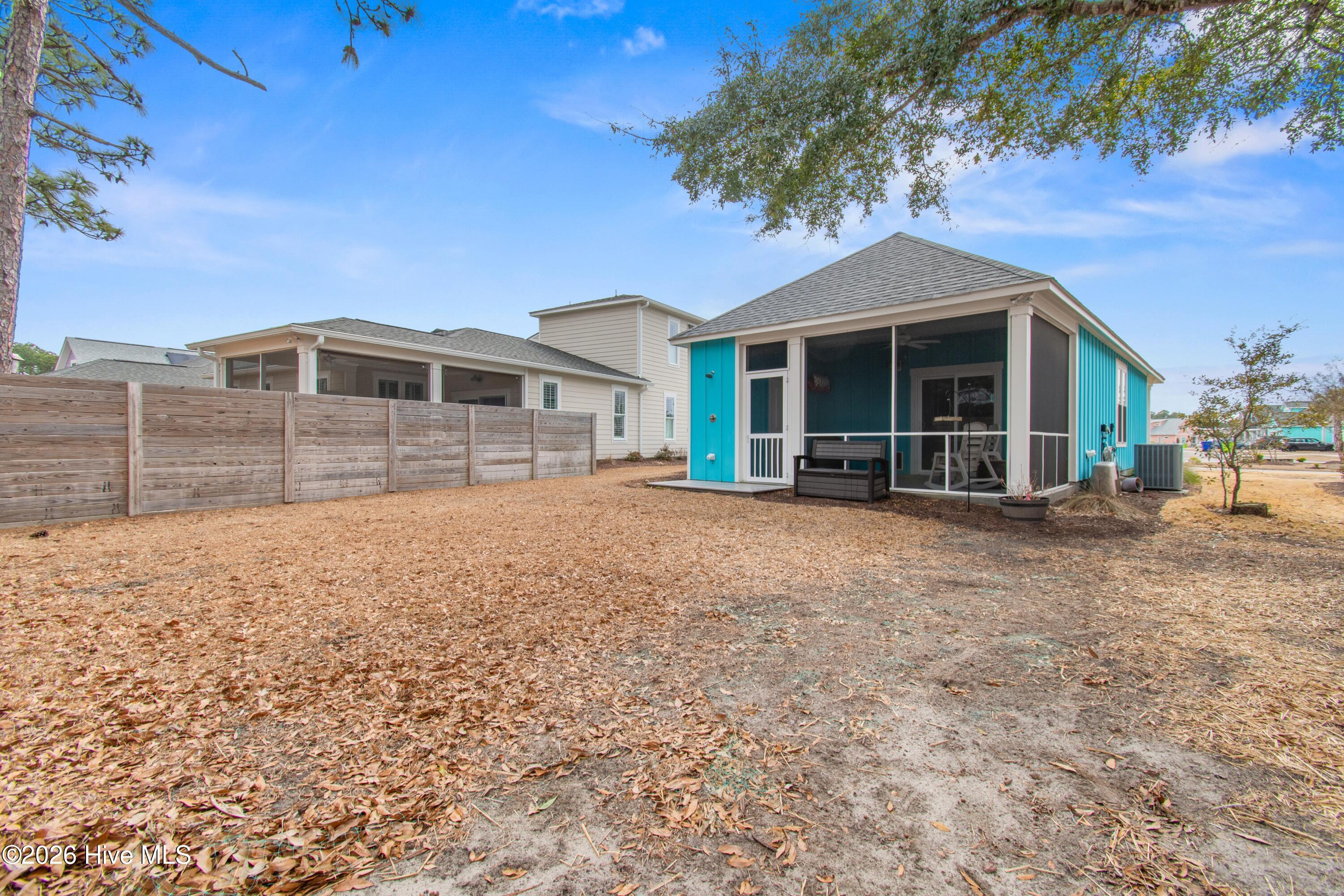 100556000 | Photo 27