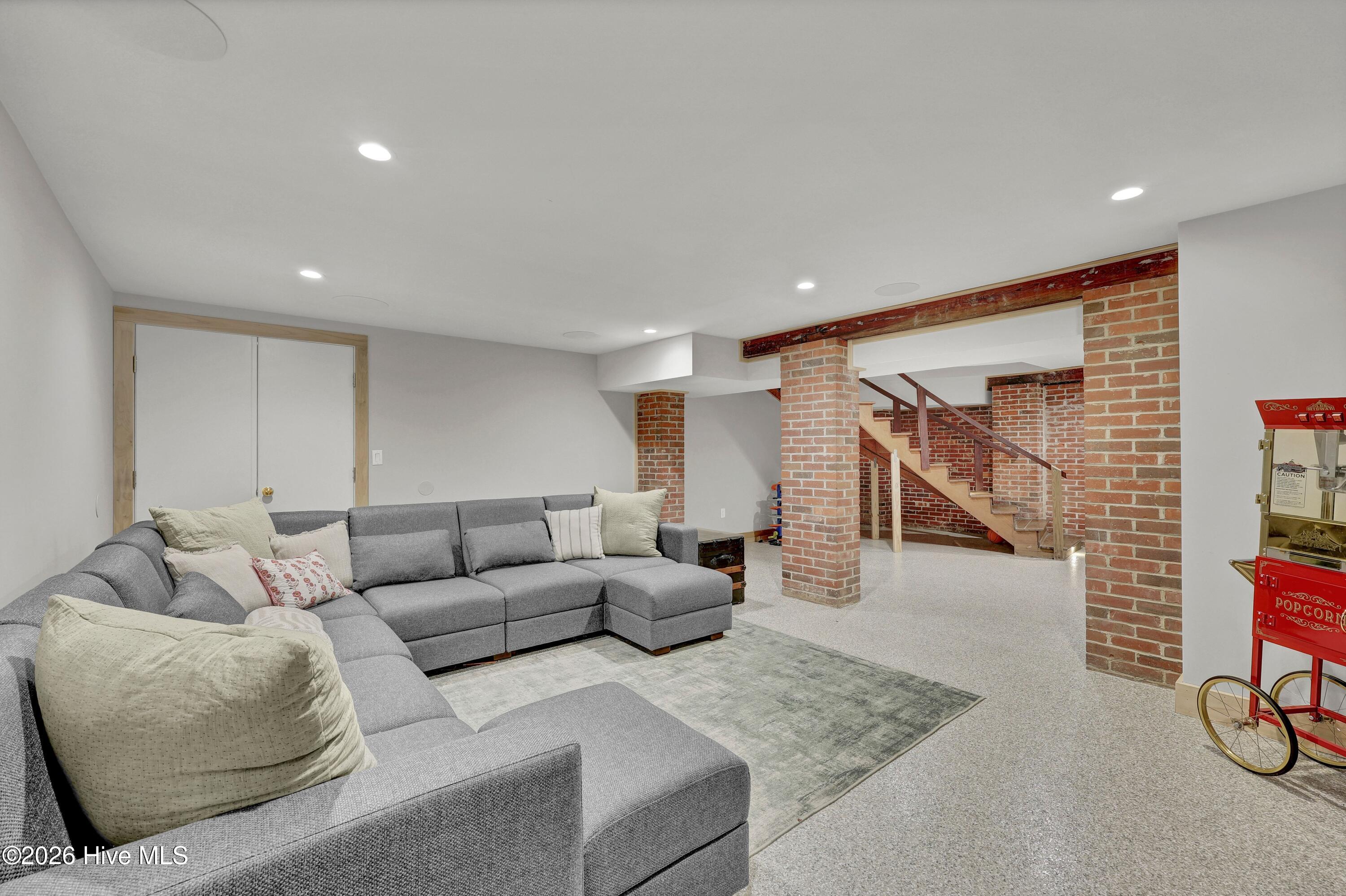 708 Forest Hills Drive, Wilmington, NC, 28403