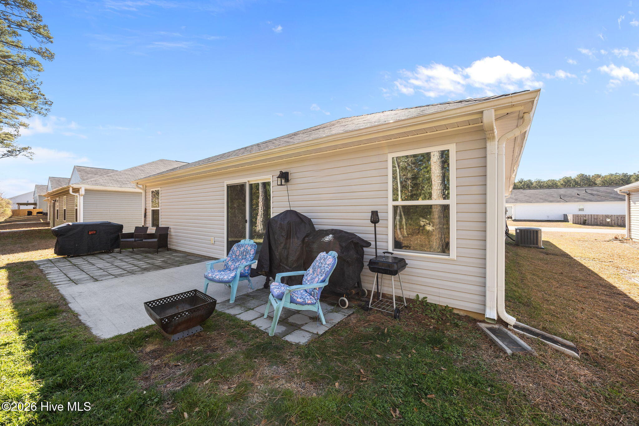 100551774 | Photo 38