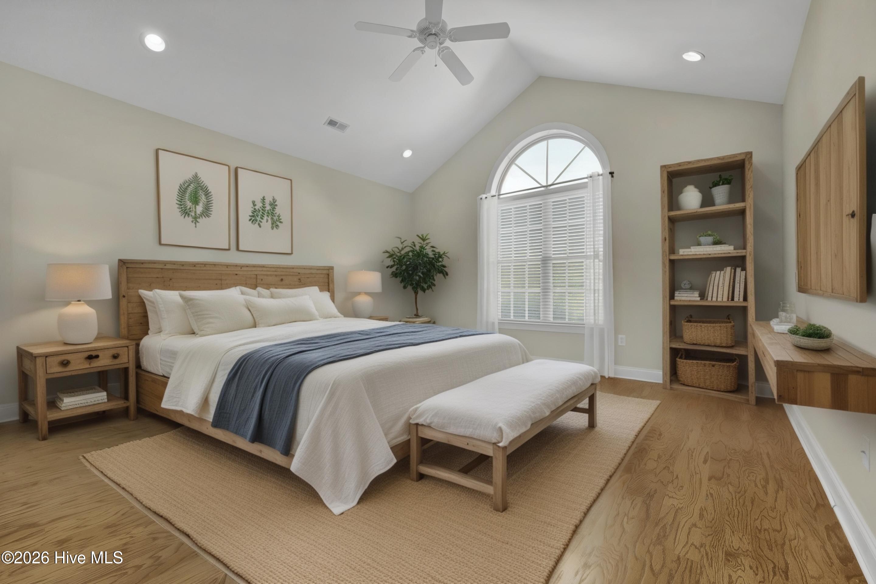 100567268 | Photo 22