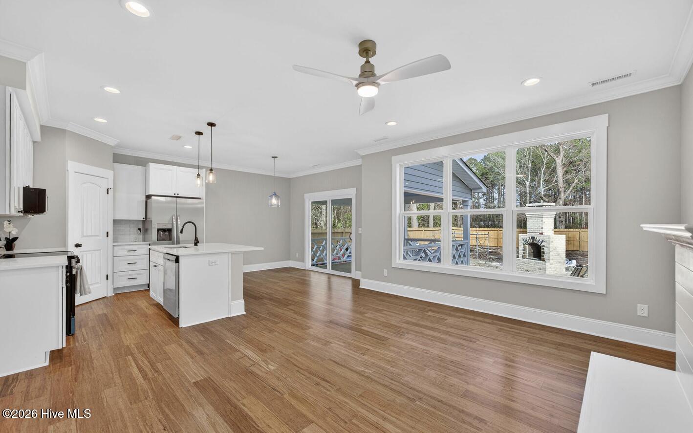 404 S Bodenheimer Street, Burgaw, NC, 28425