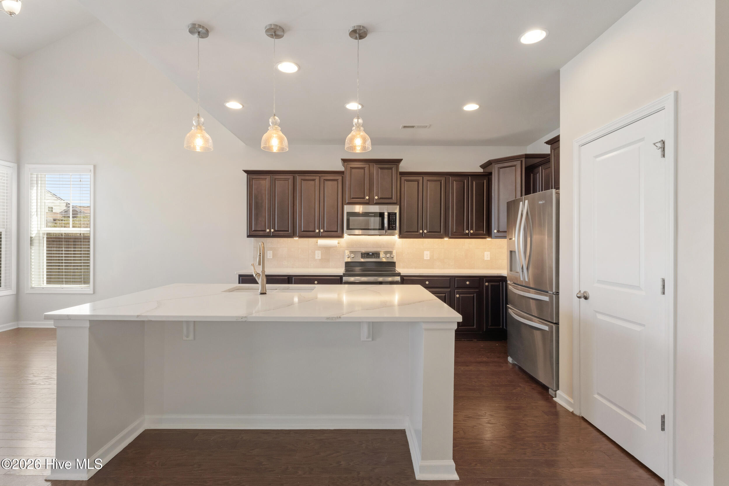 100561556 | Photo 19