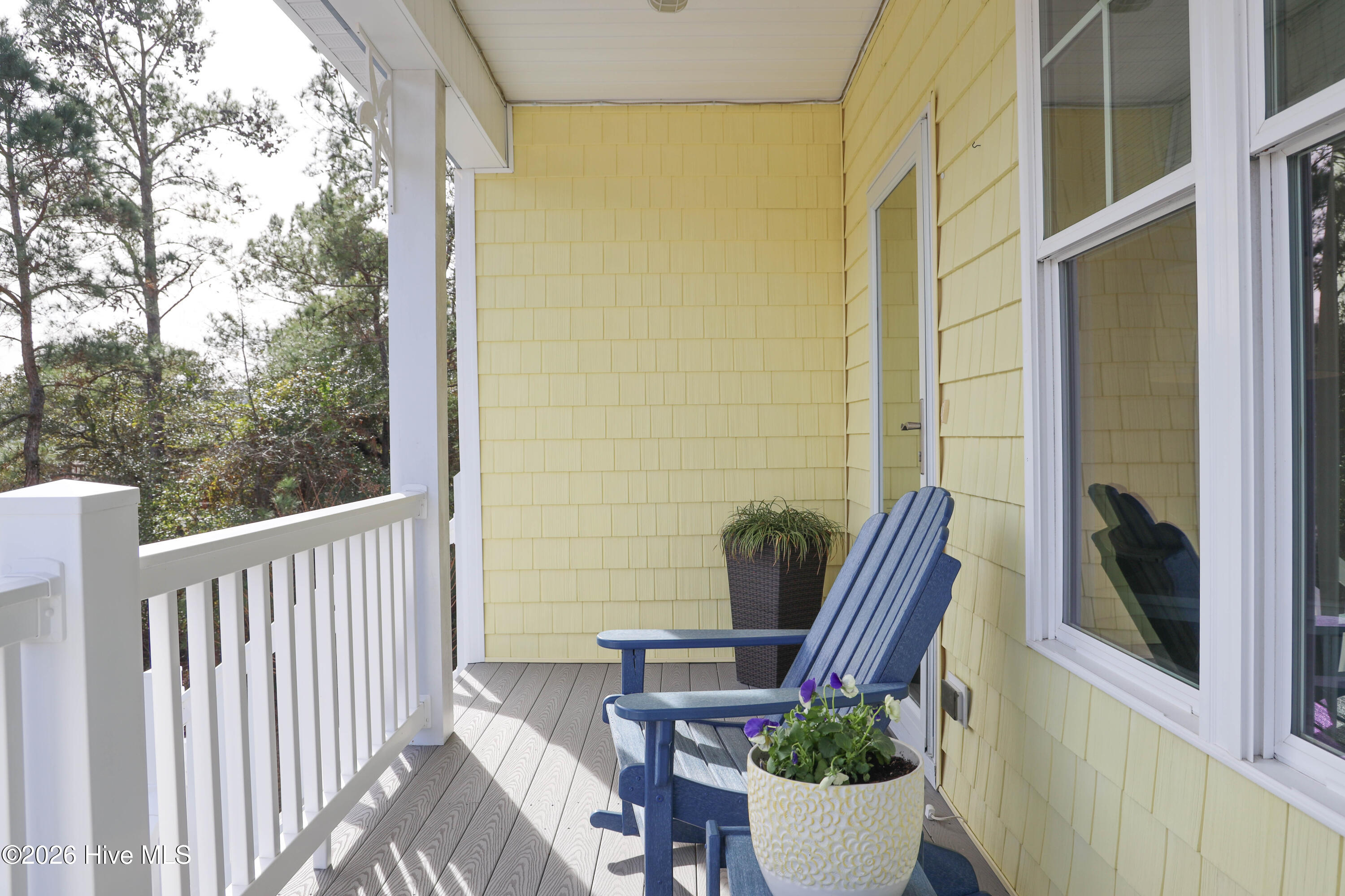 100548622 | Photo 10