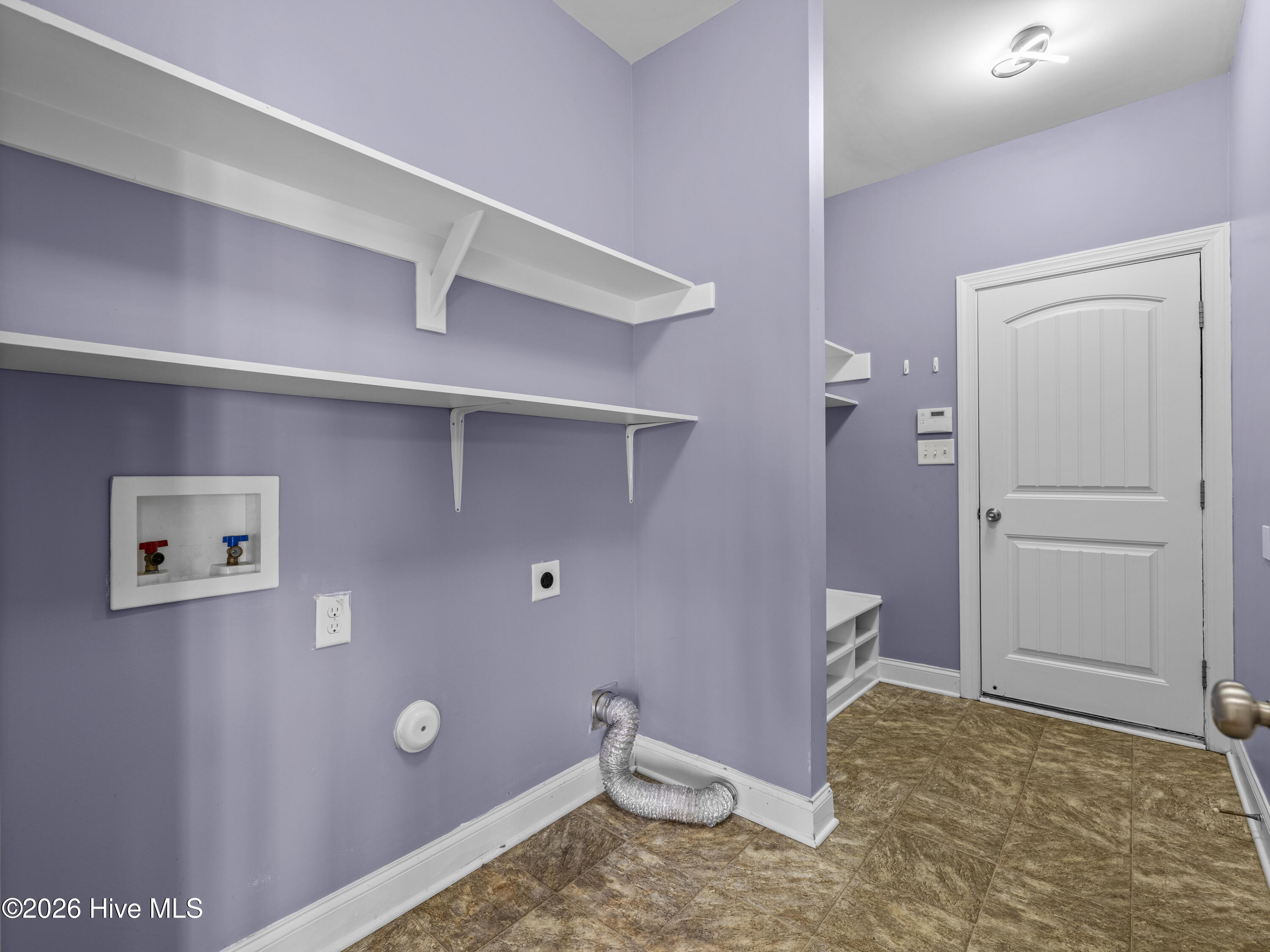 100556150 | Photo 28