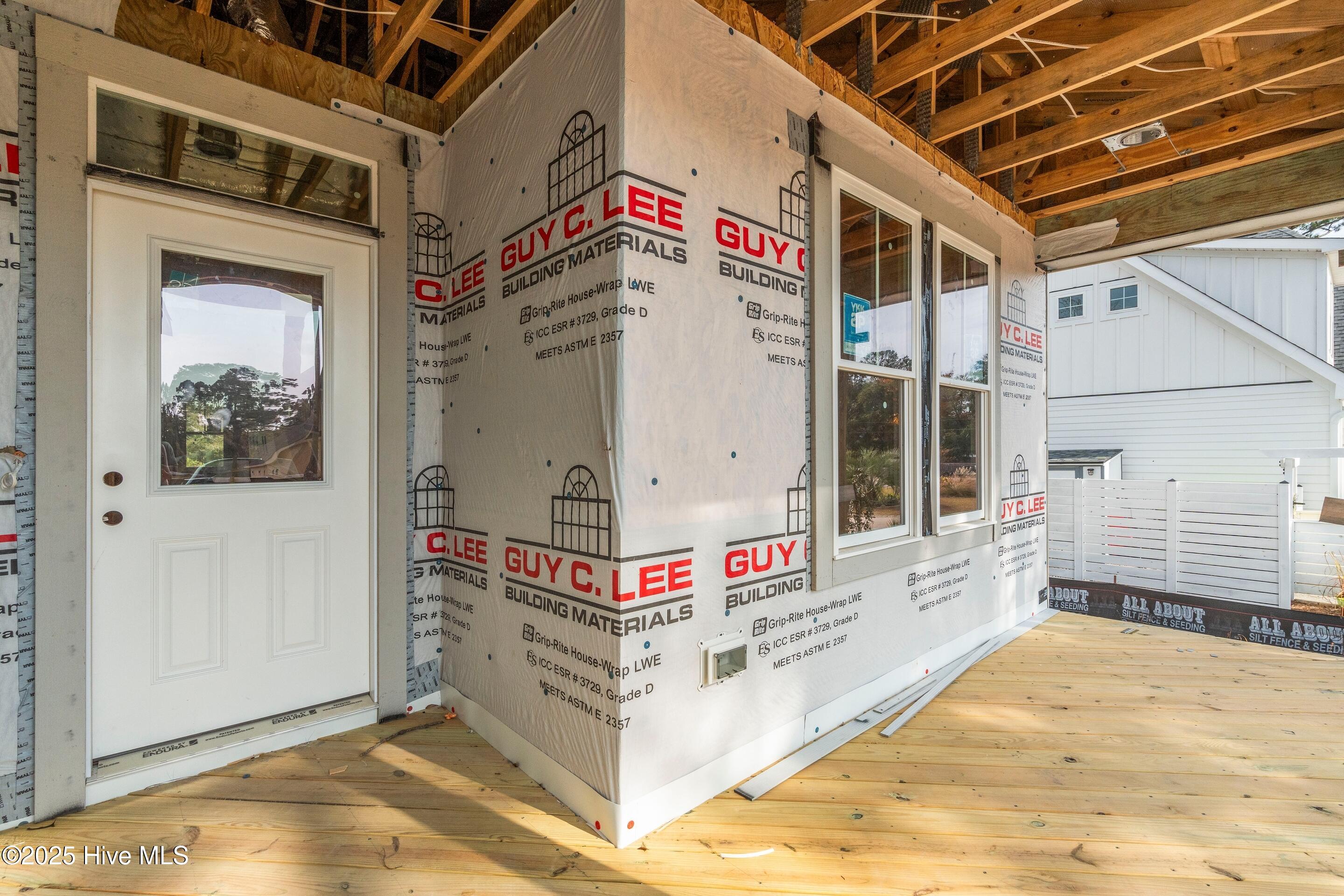 100543070 | Photo 26