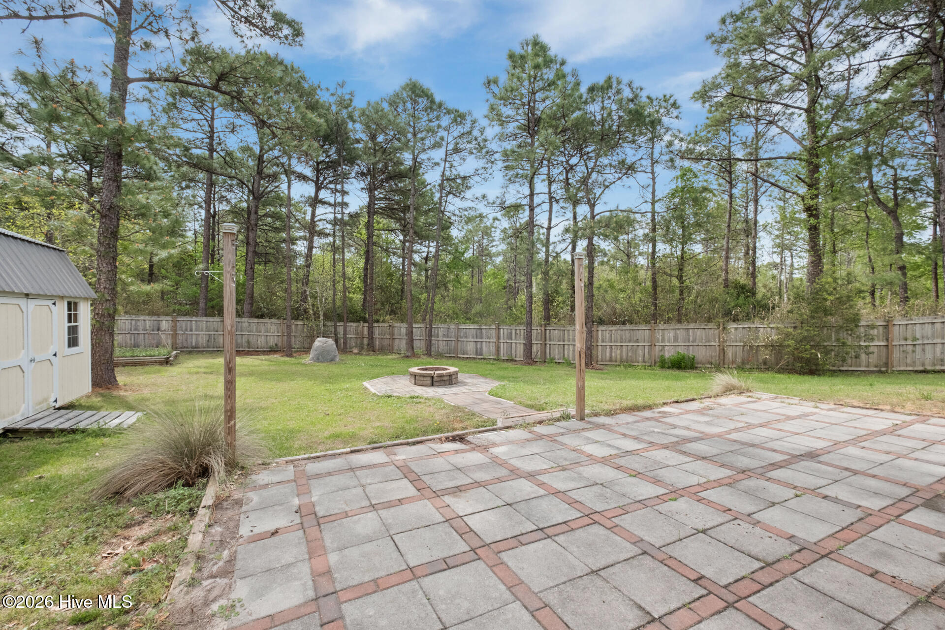 100566608 | Photo 35