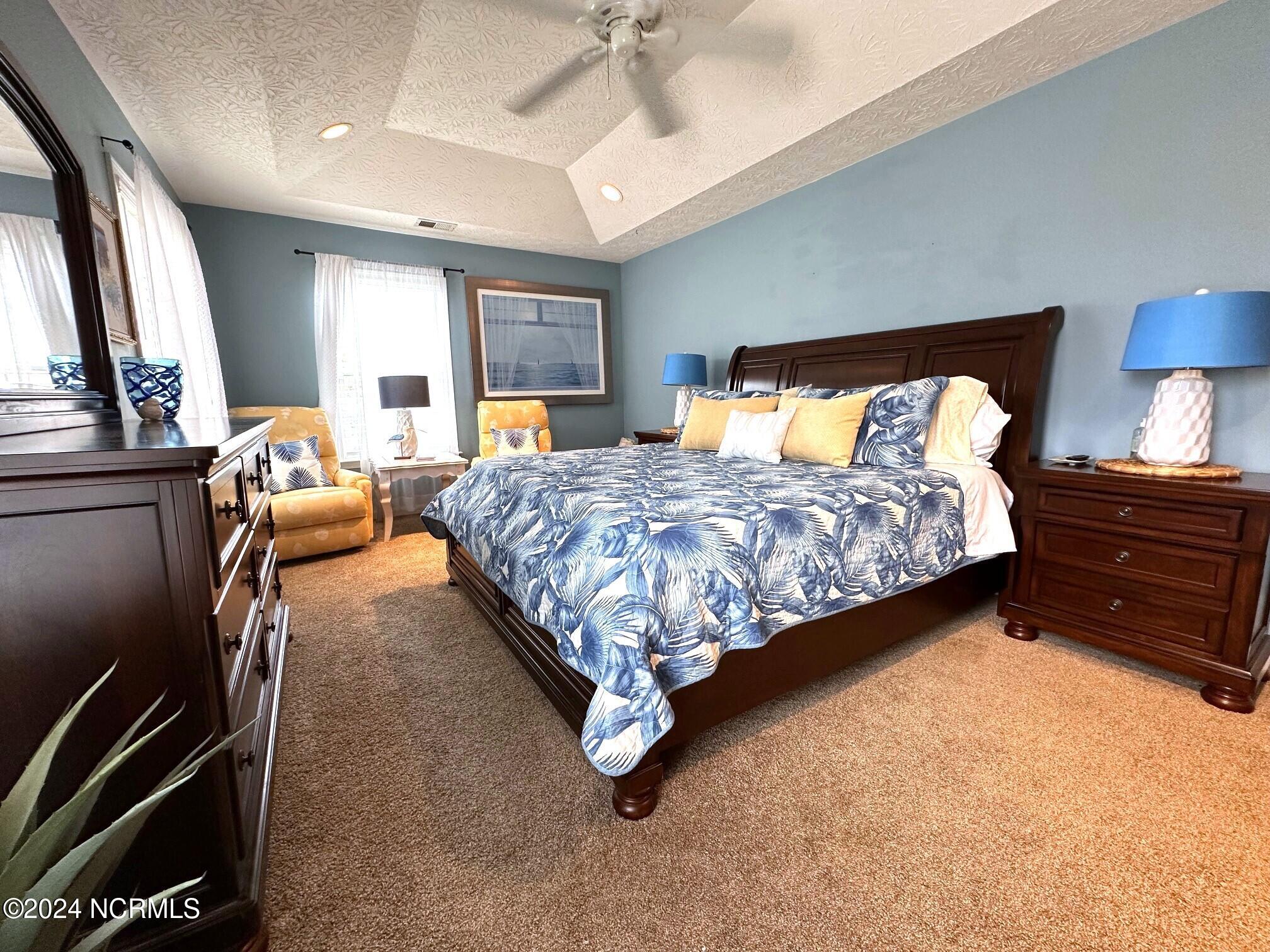 100551798 | Photo 16