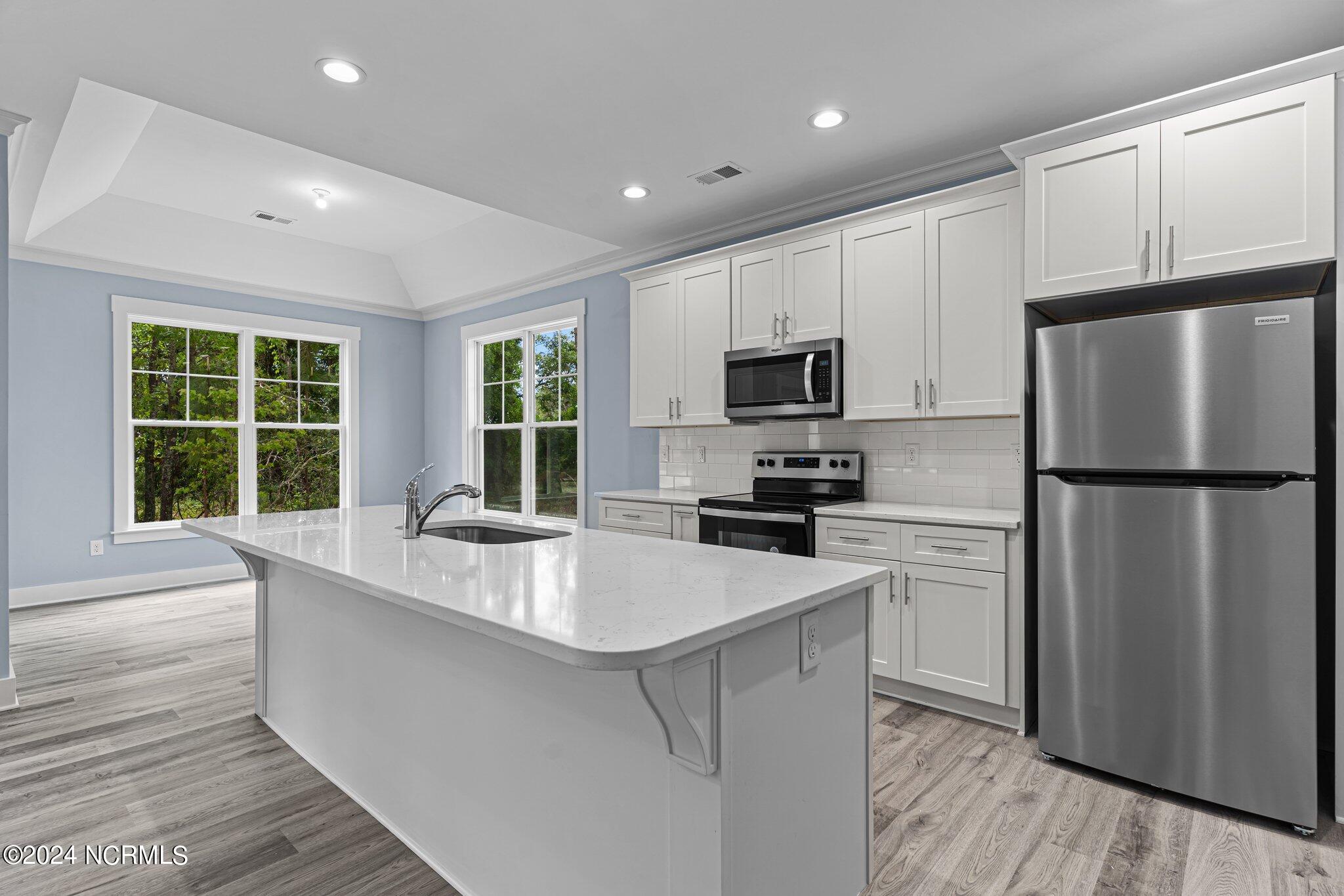 100531512 | Photo 21