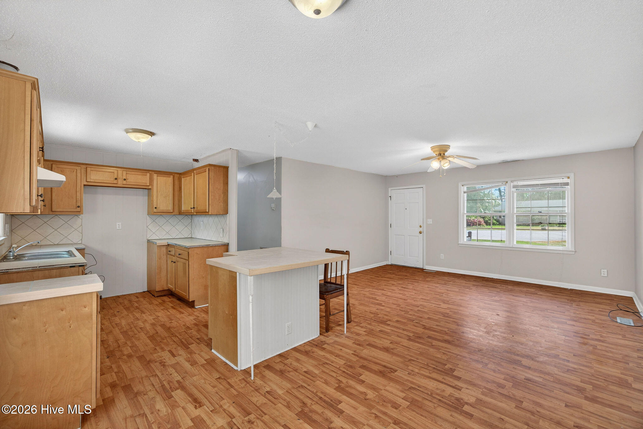 703 E Kristi Circle, Burgaw, NC 28425 – photo 12: 703KristiCircle-25