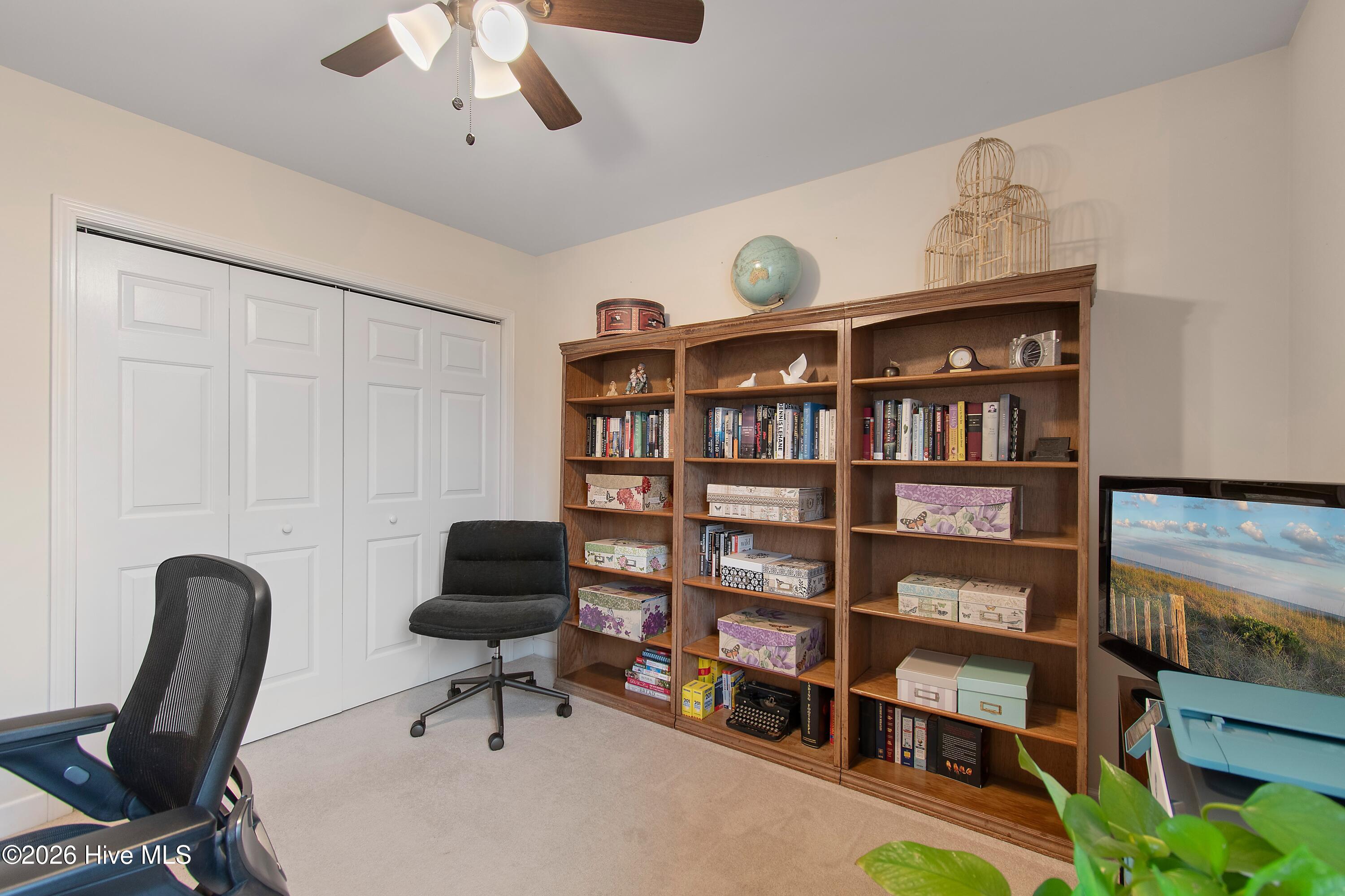 100558212 | Photo 32