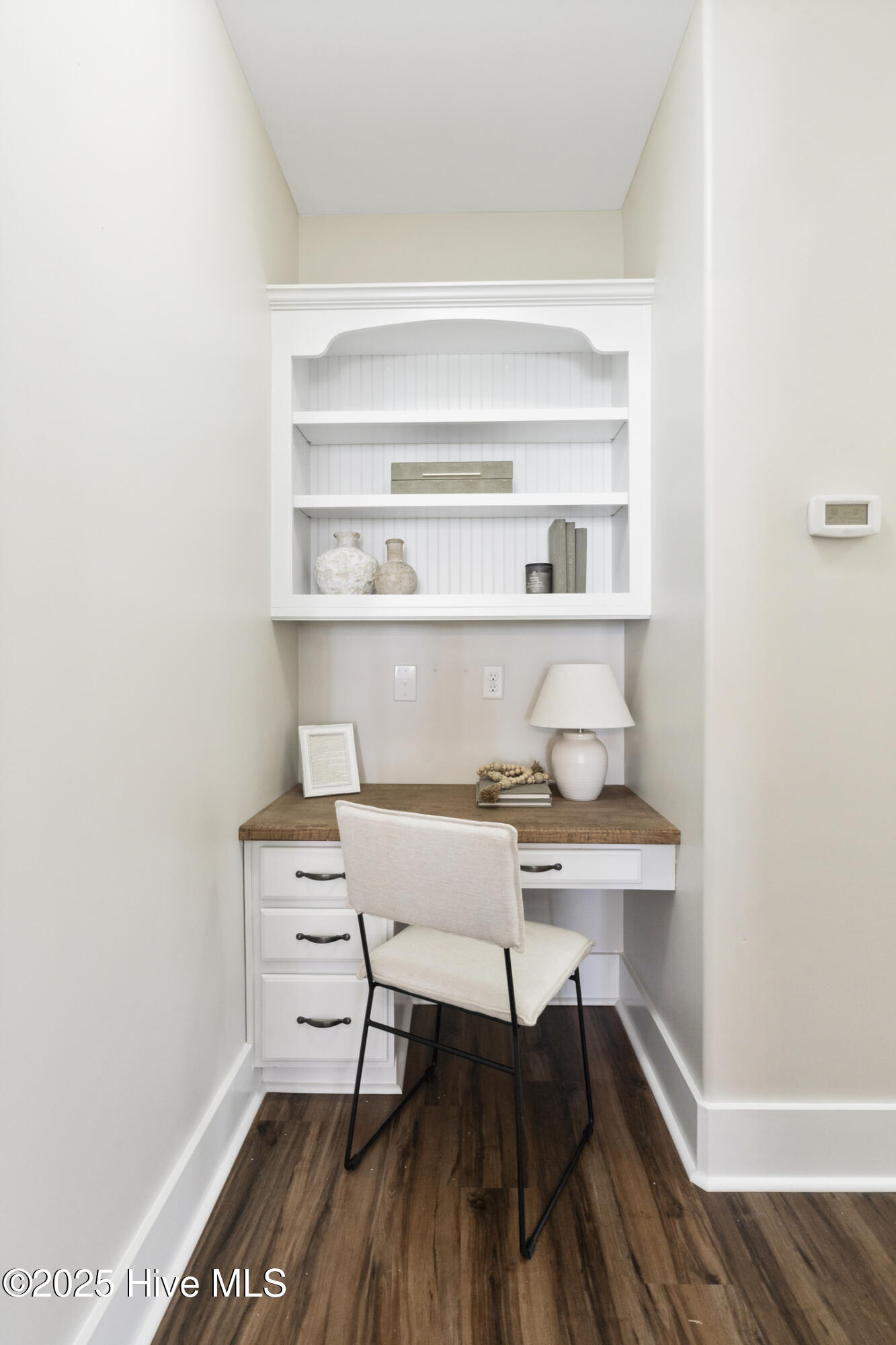 100497870 | Photo 12