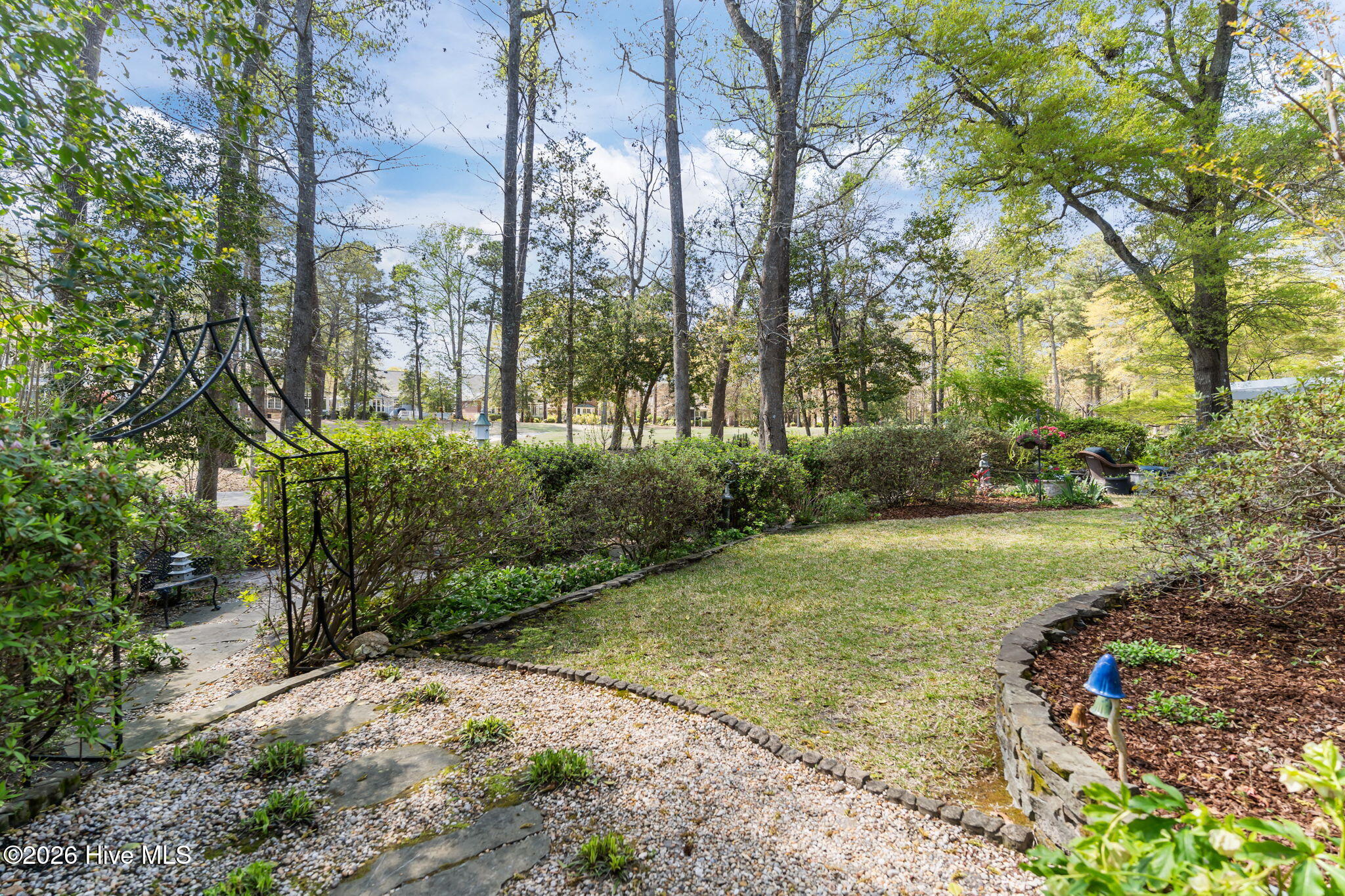 100564418 | Photo 43