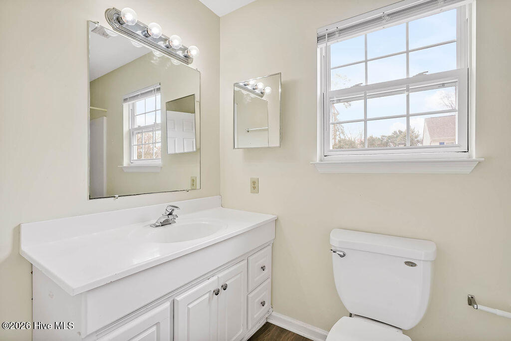 100564816 | Photo 14