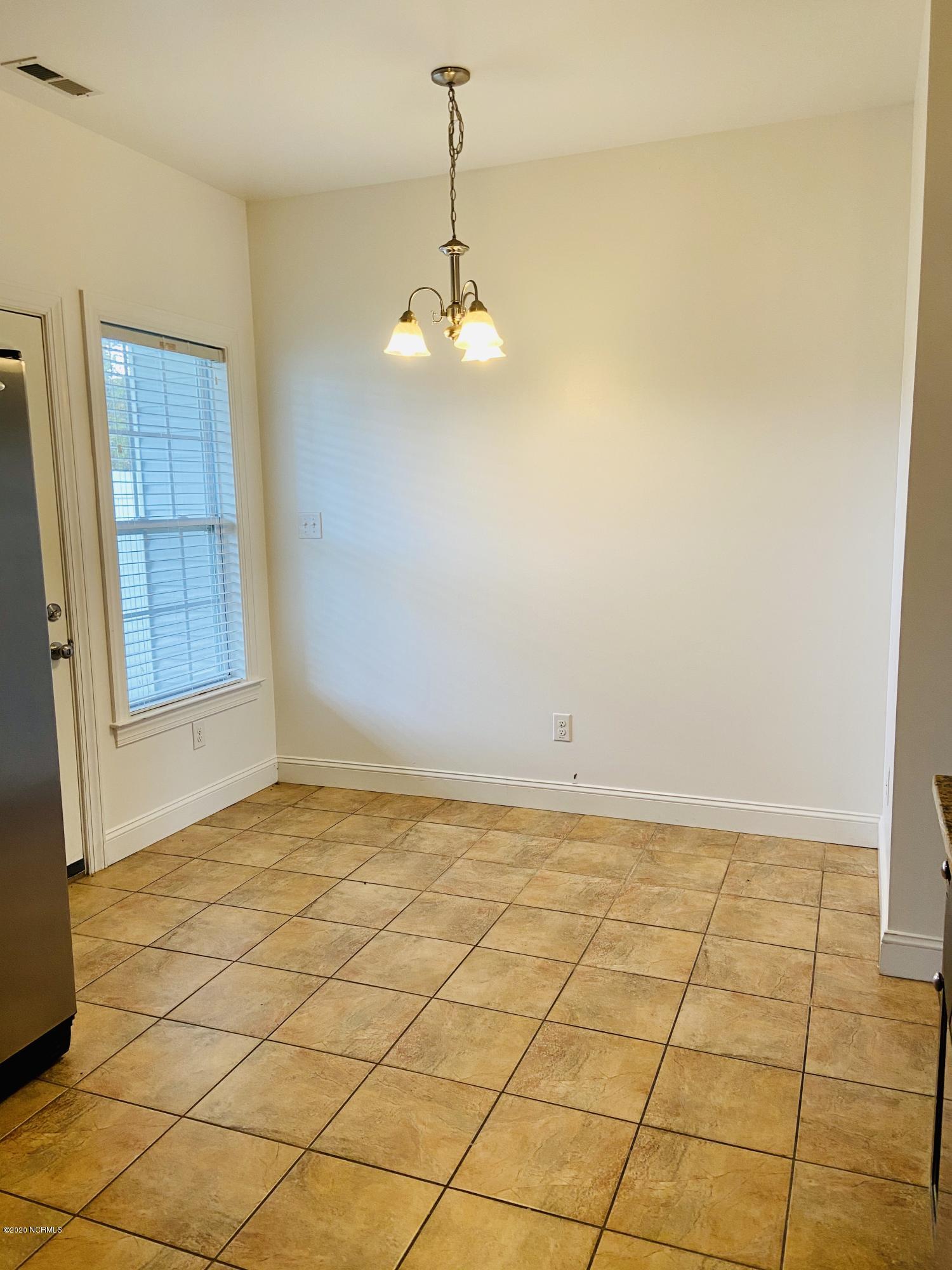 100 Parrot Landing Drive, Hubert, NC, 28539