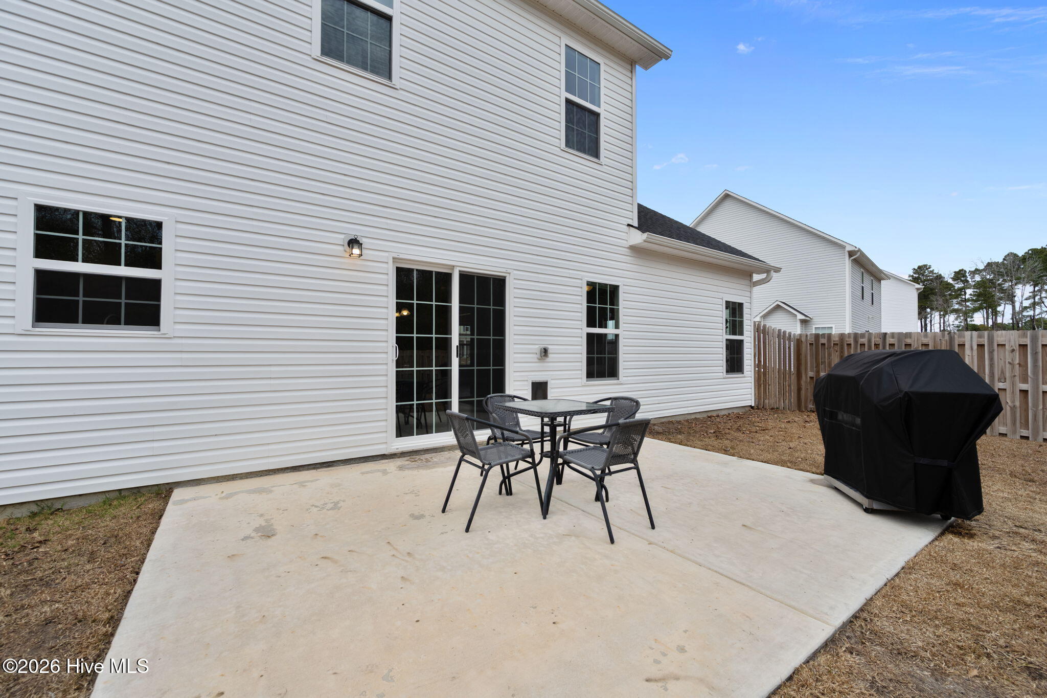 100549197 | Photo 12