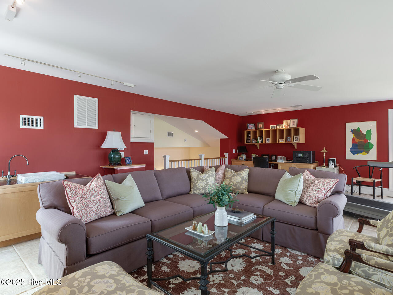 100526080 | Photo 41