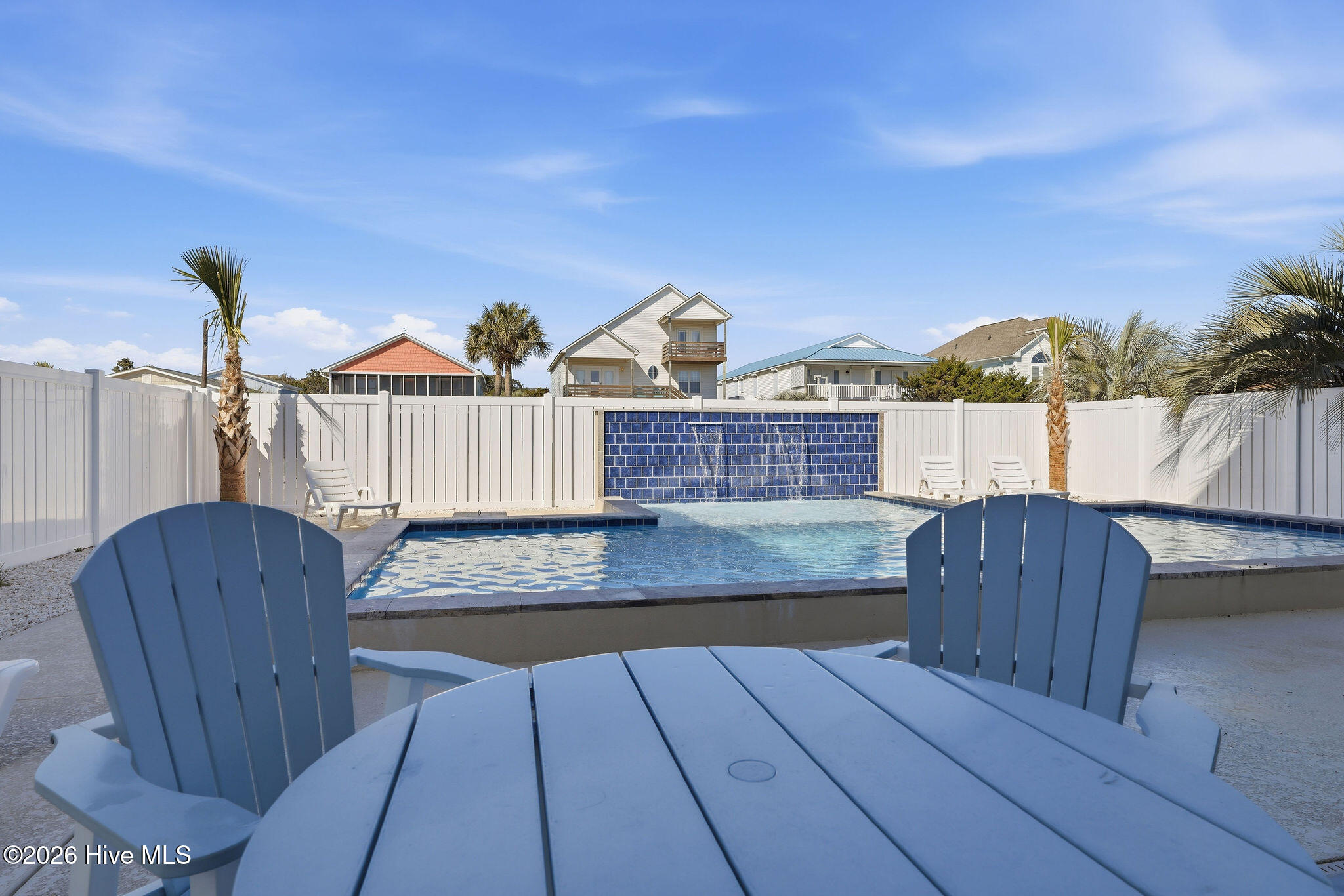 100559118 | Photo 83