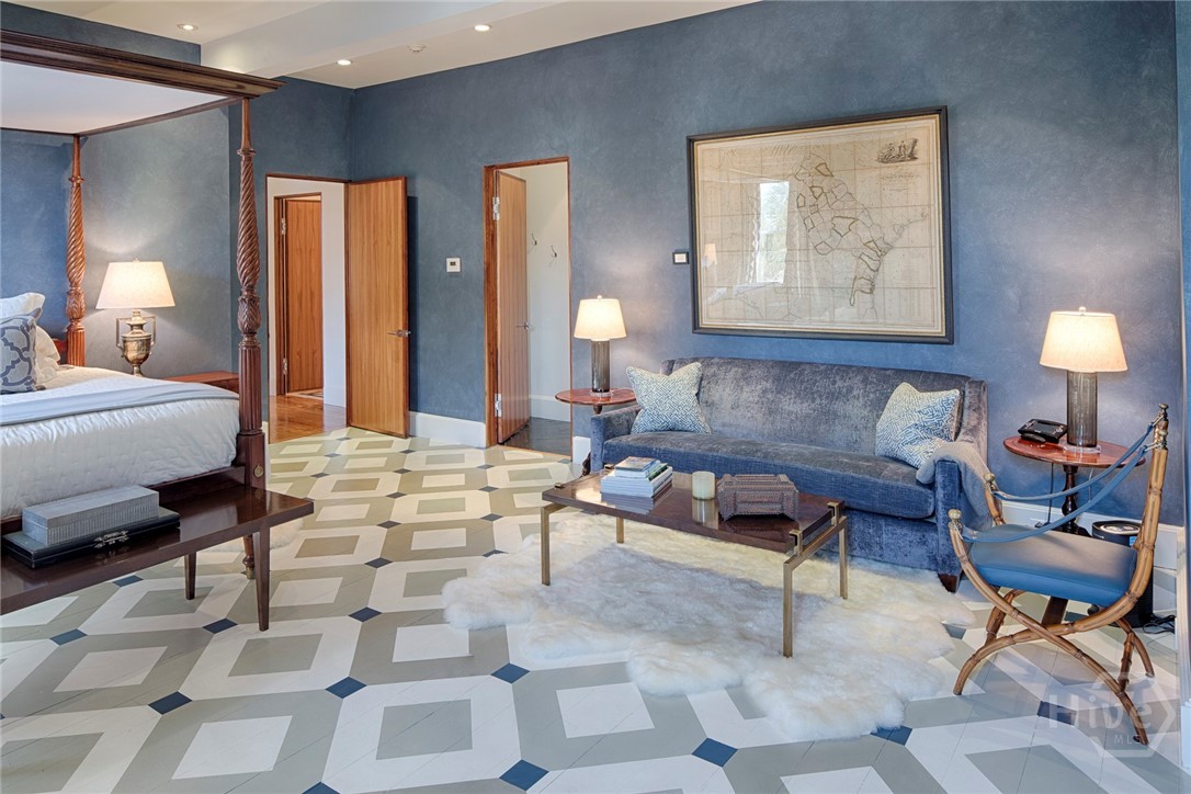 232 E Broughton Street, Savannah, GA, 31401