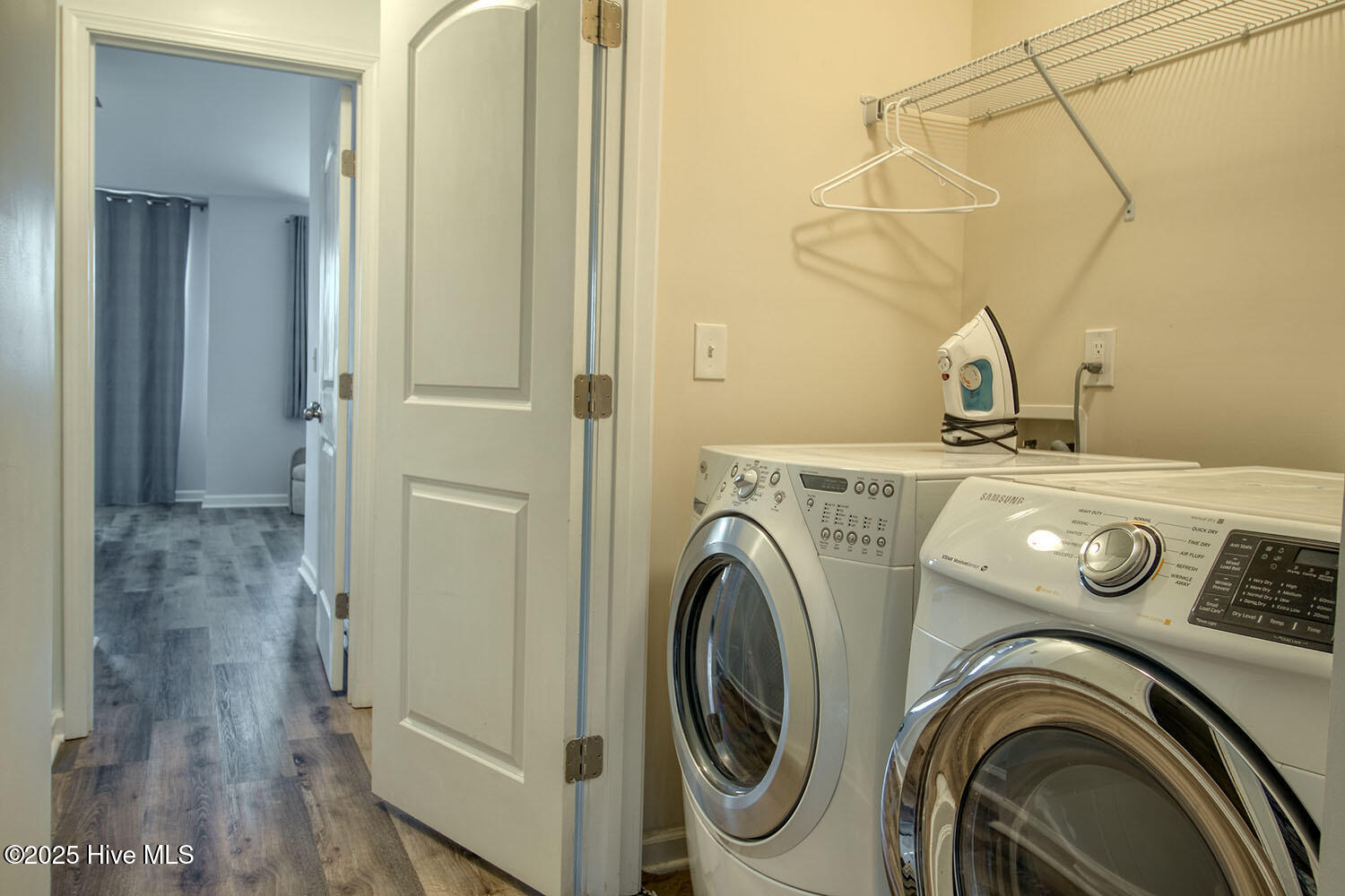 100495434 | Photo 30