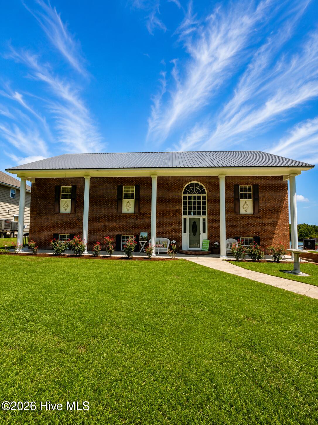 888 Sea Gate Drive,Newport