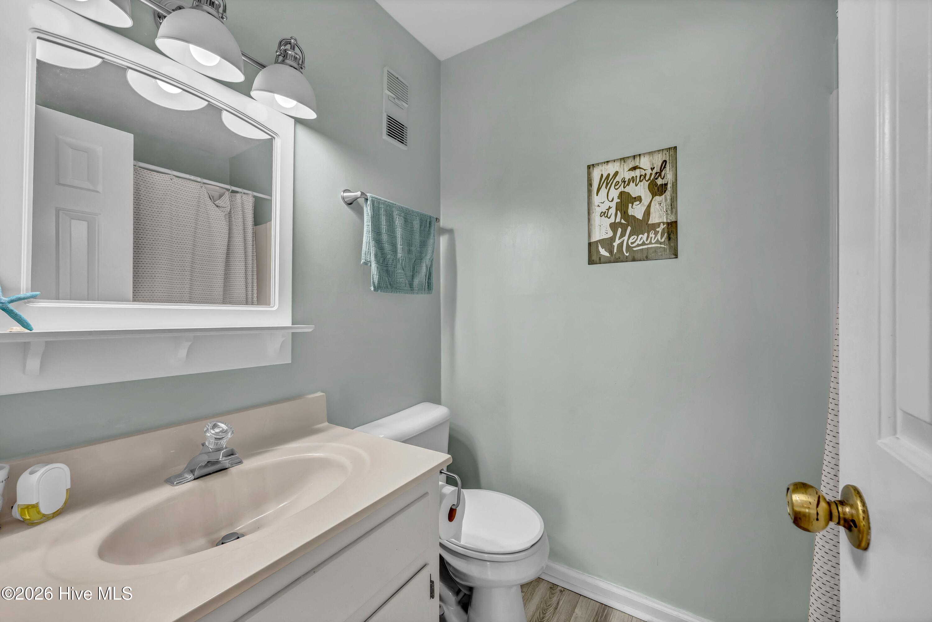 100552249 | Photo 22