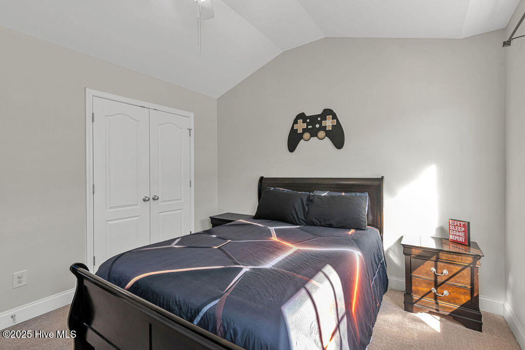 100541943 | Photo 33