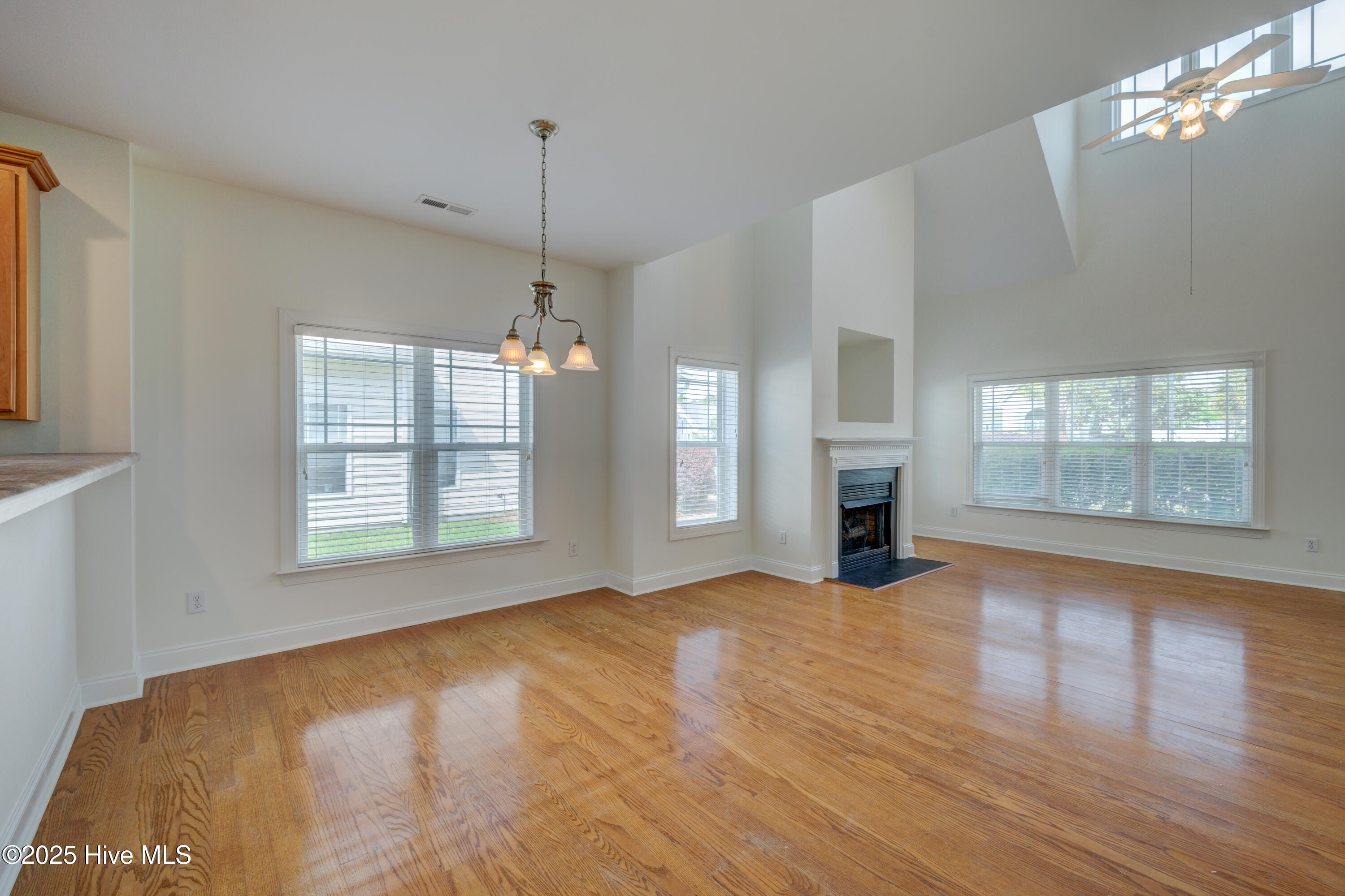 104 Phoebee Court, Hampstead, NC 28443 – photo 14: 104PhoebeeCourt-16
