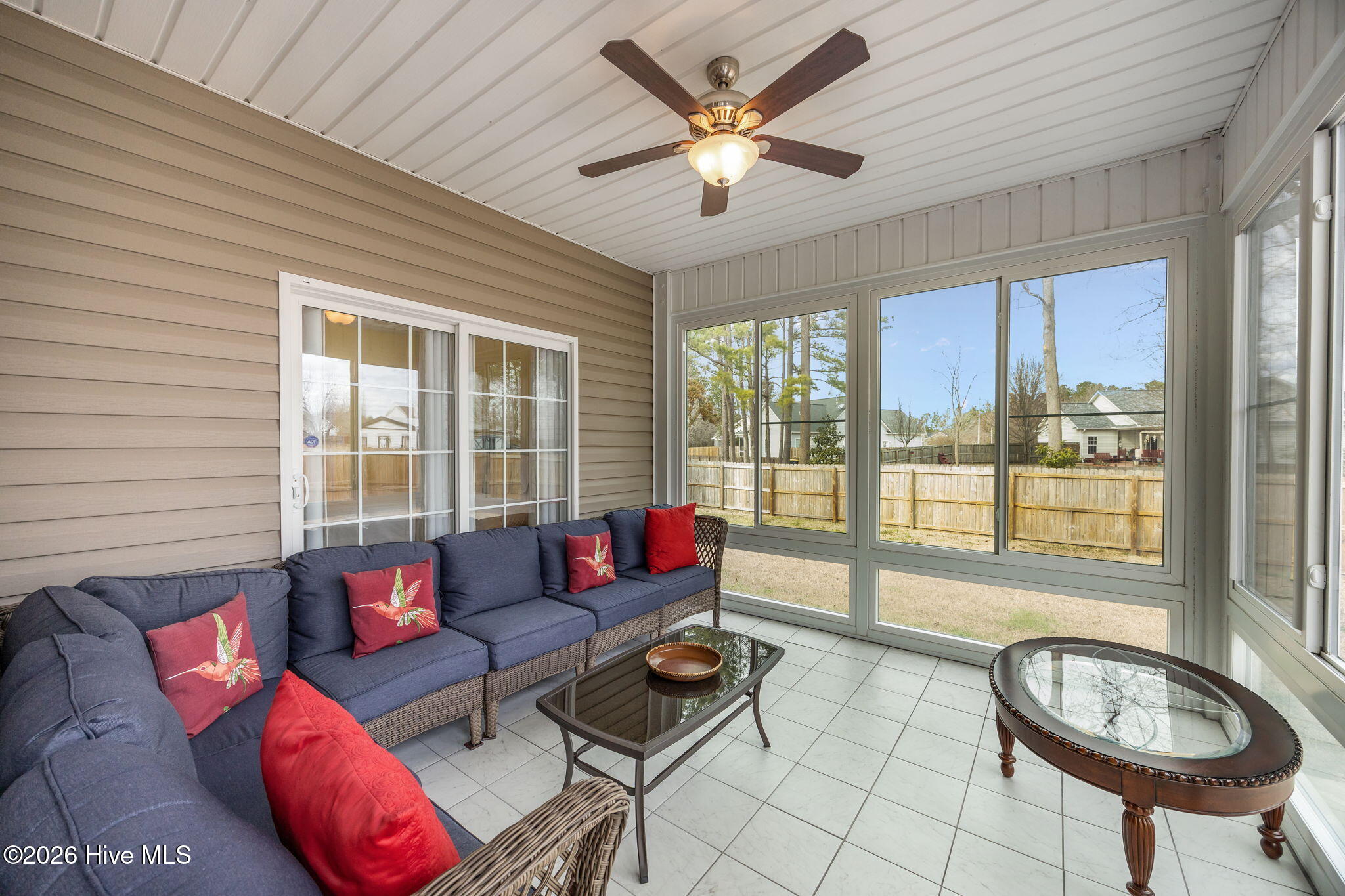 100557483 | Photo 38