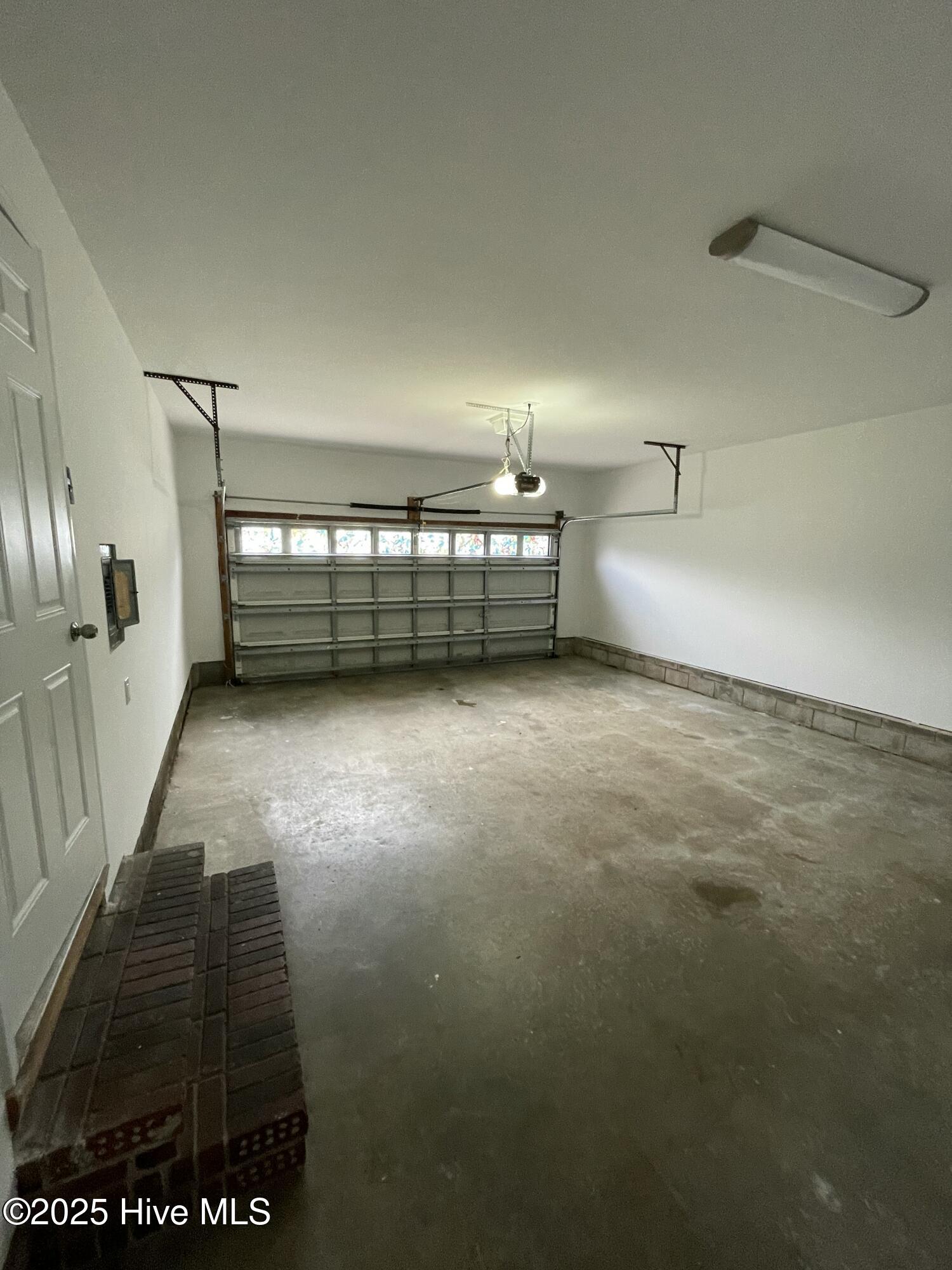 100517346 | Photo 17