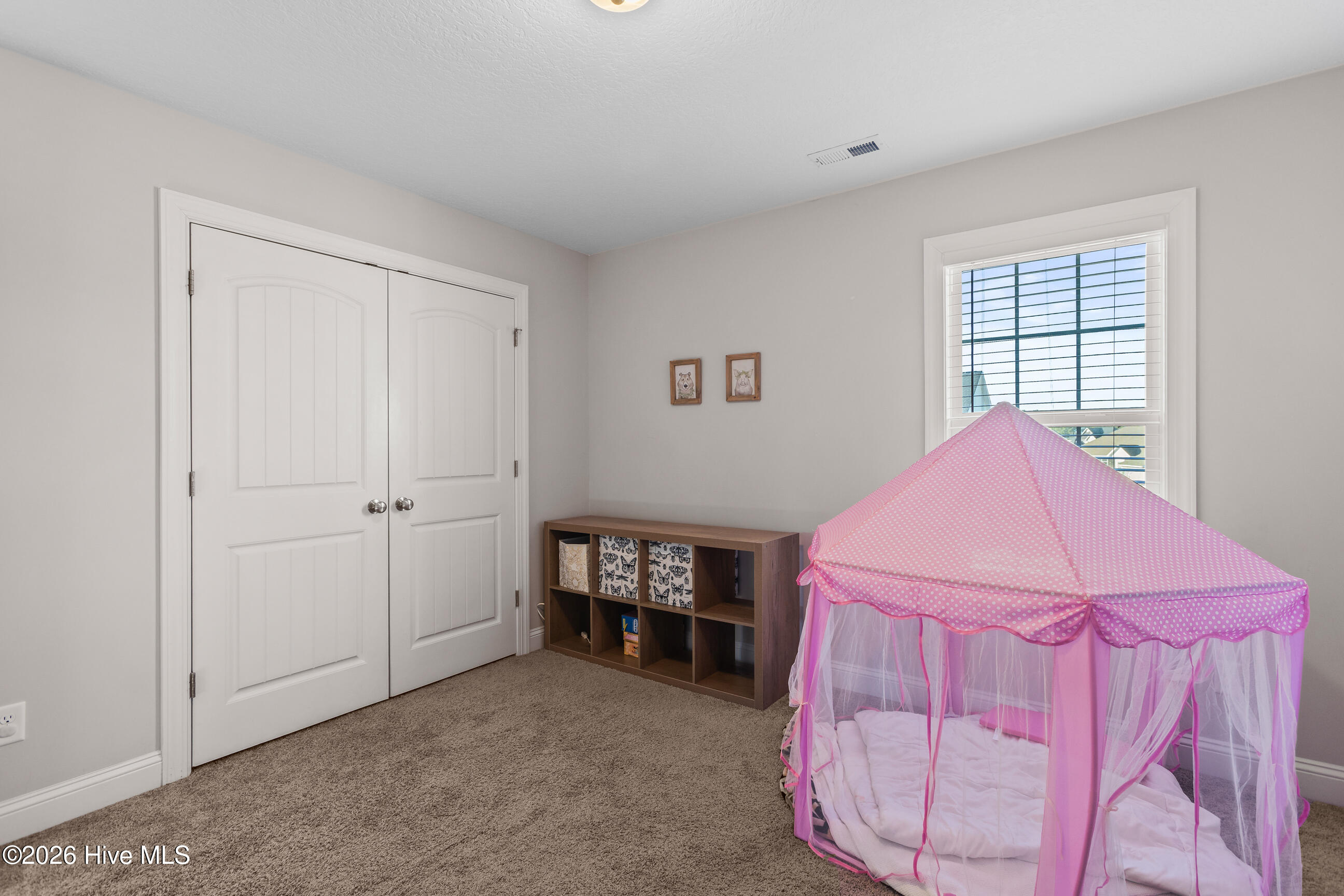 100561419 | Photo 38