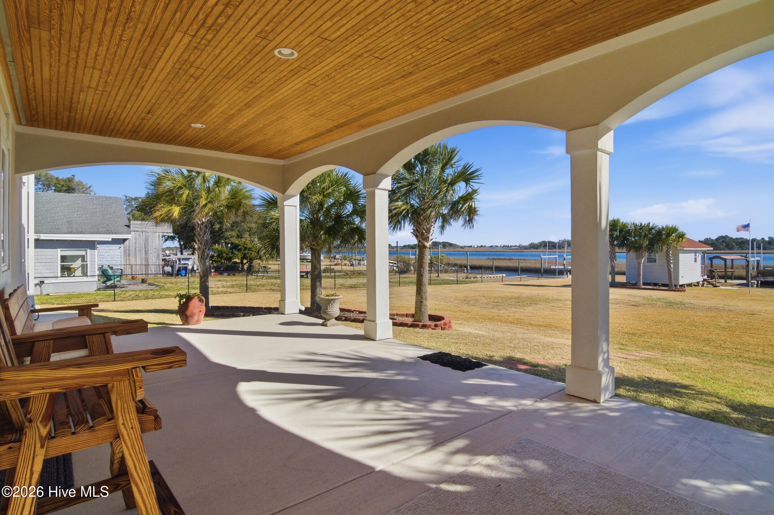 100549551 | Photo 52