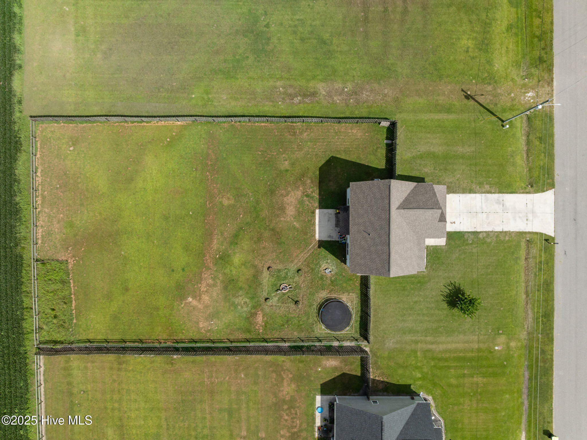 100521248 | Photo 40