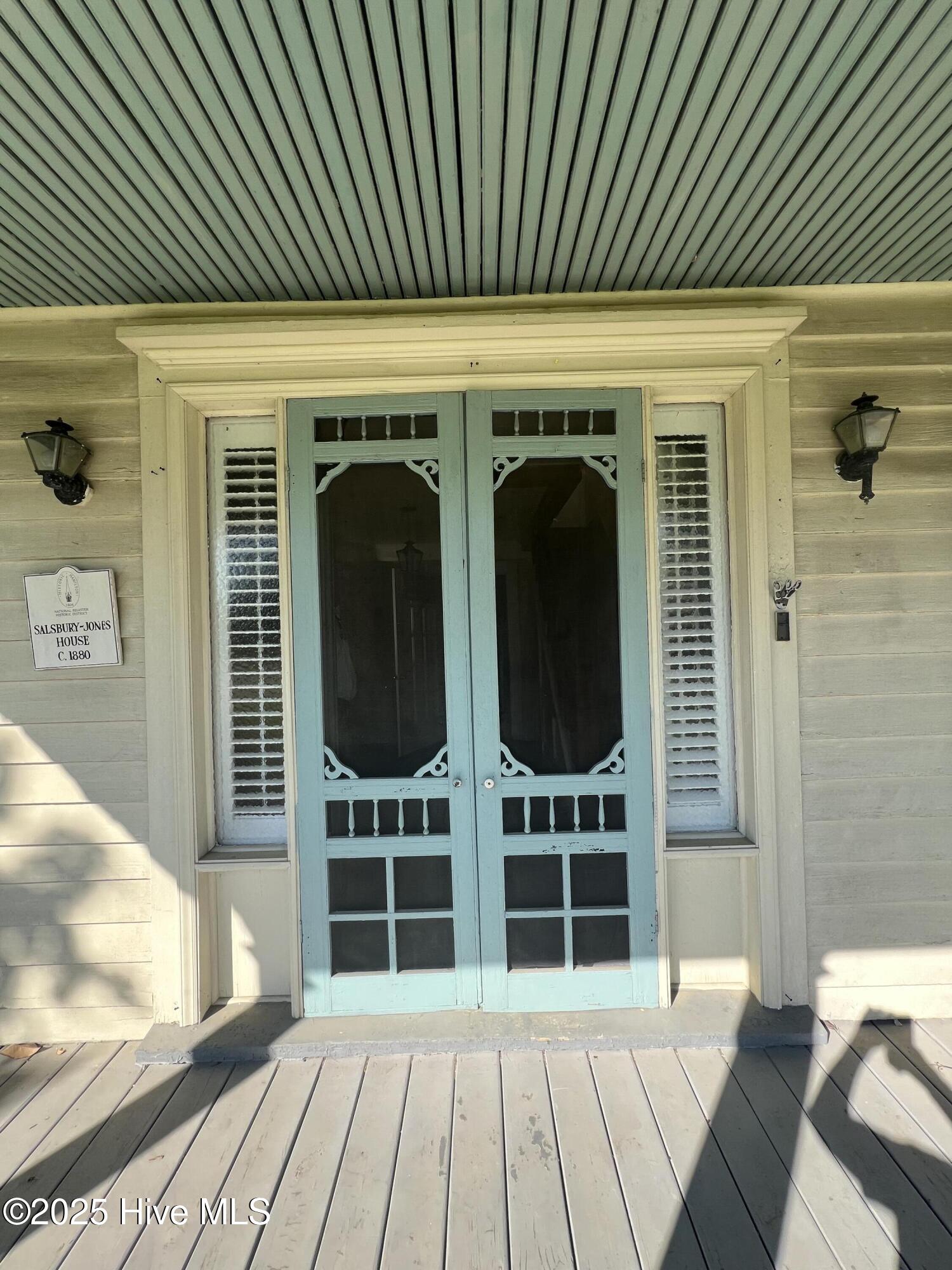 105 S Front Street