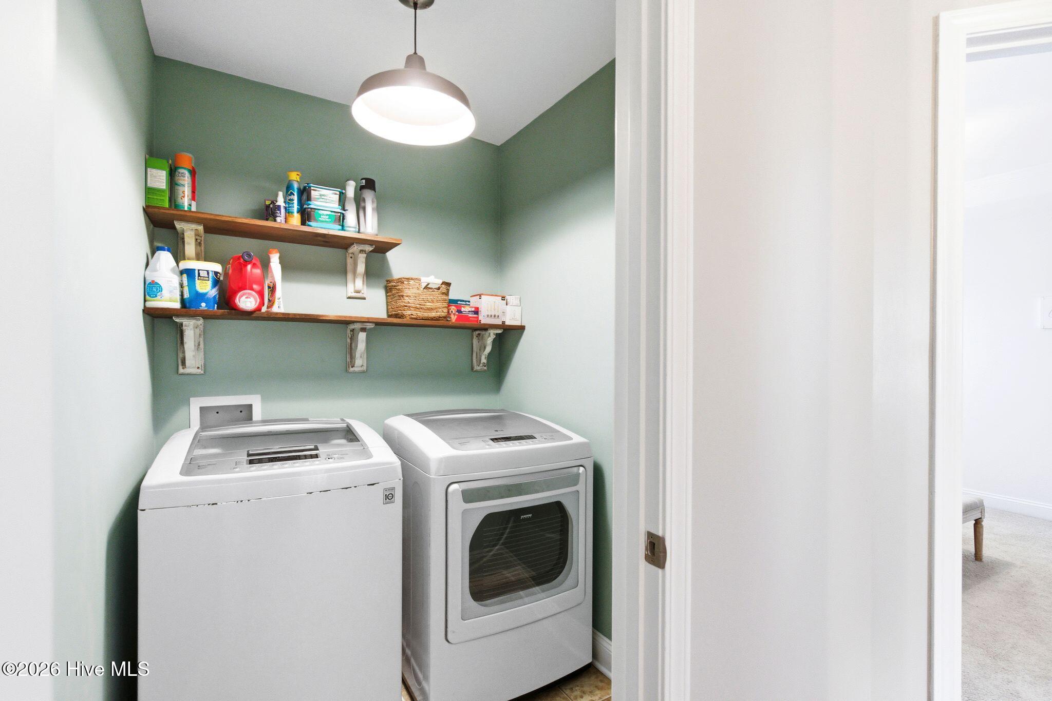 100566118 | Photo 48