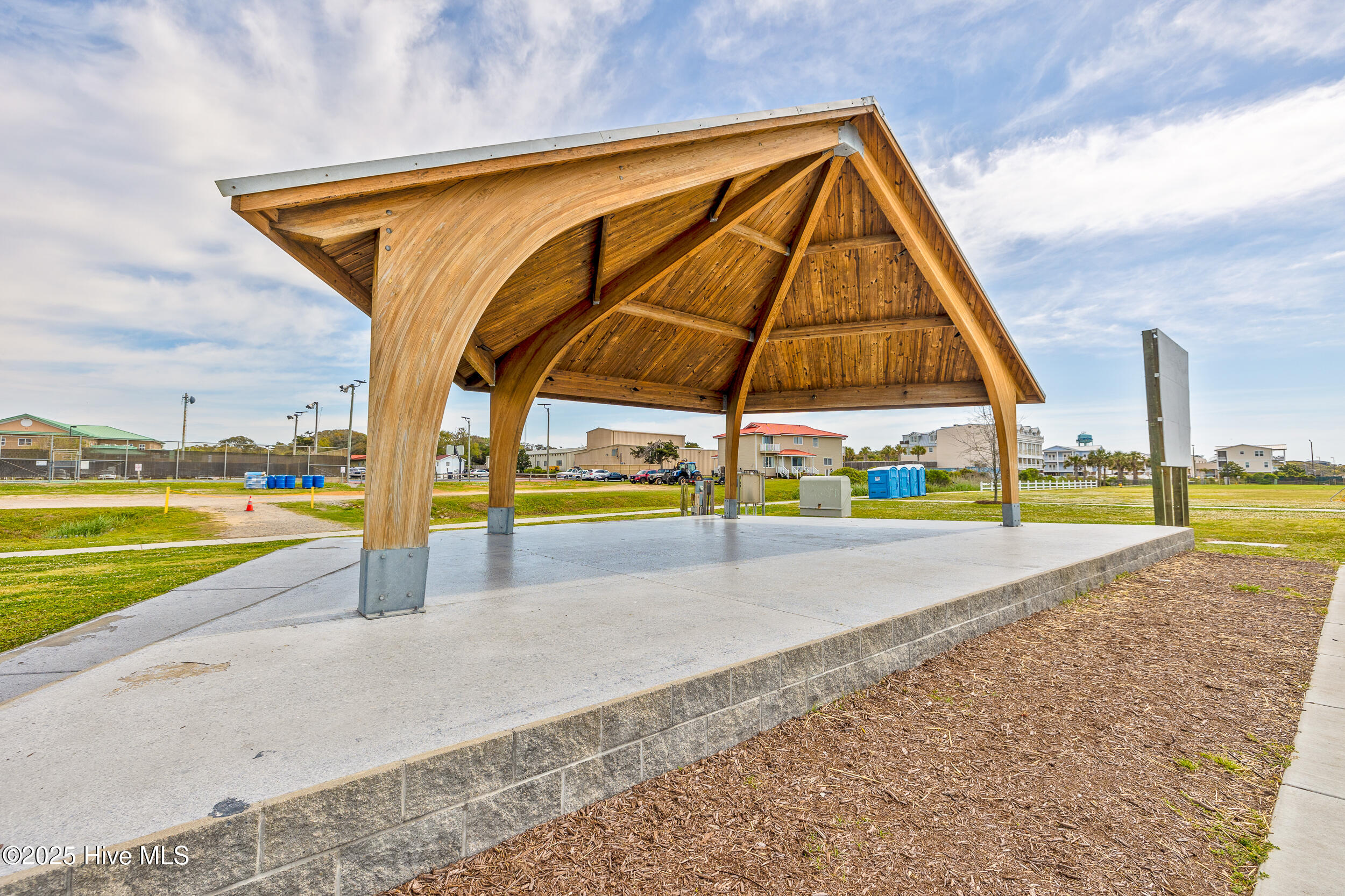 100550005 | Photo 49