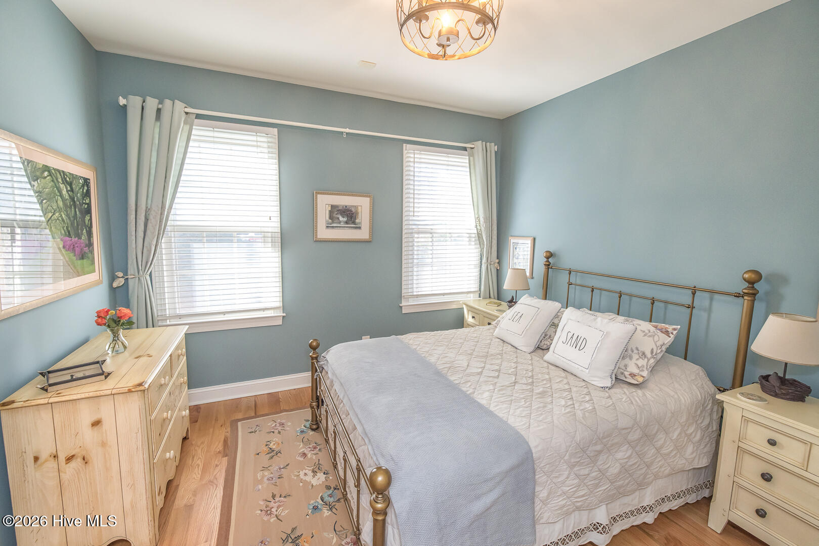 100550296 | Photo 34