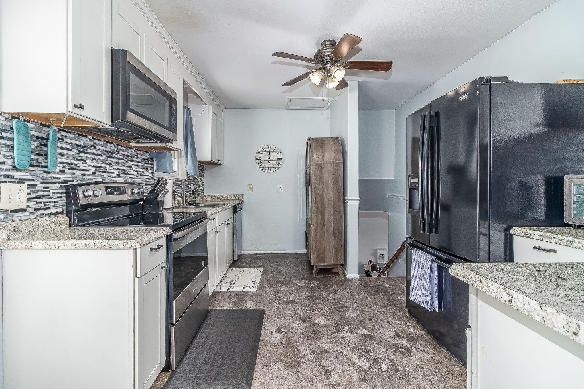 16-web-or-mls-2211 MURA DRIVE 2026 ©--6