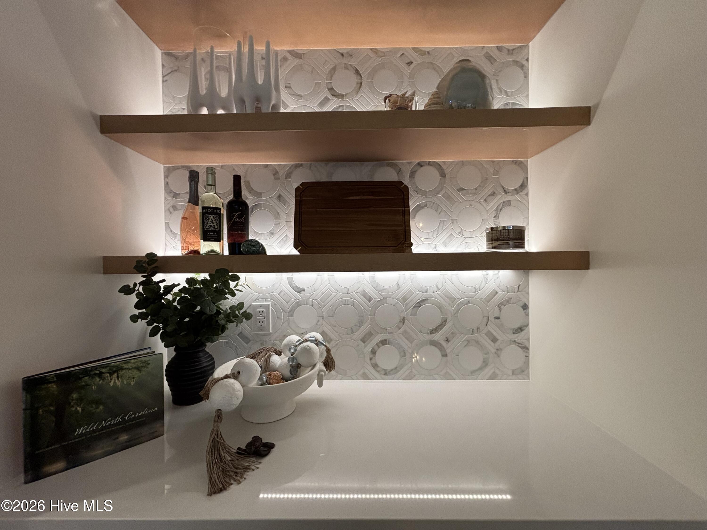 100516902 | Photo 91