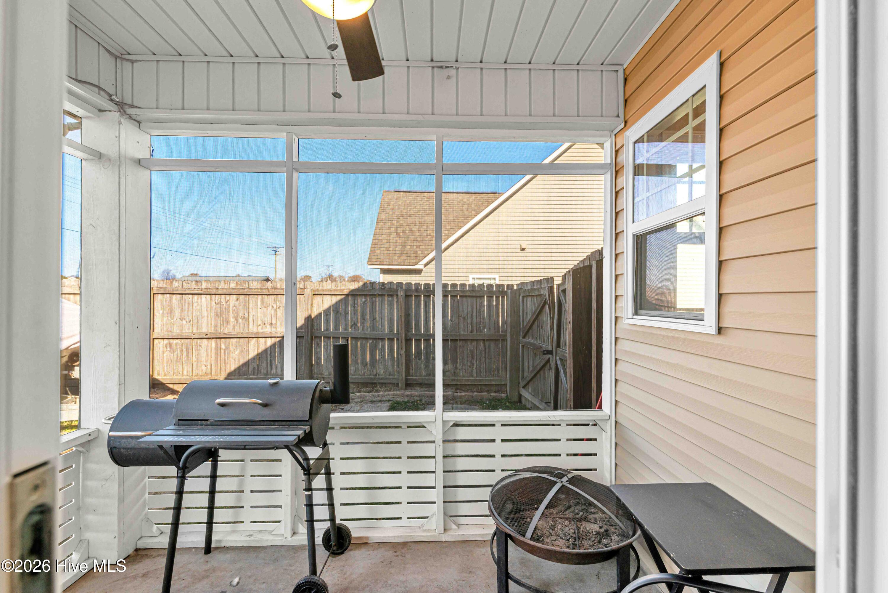 100553192 | Photo 27