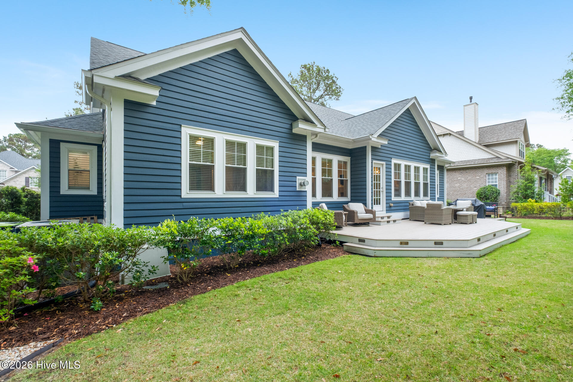 100554088 | Photo 53