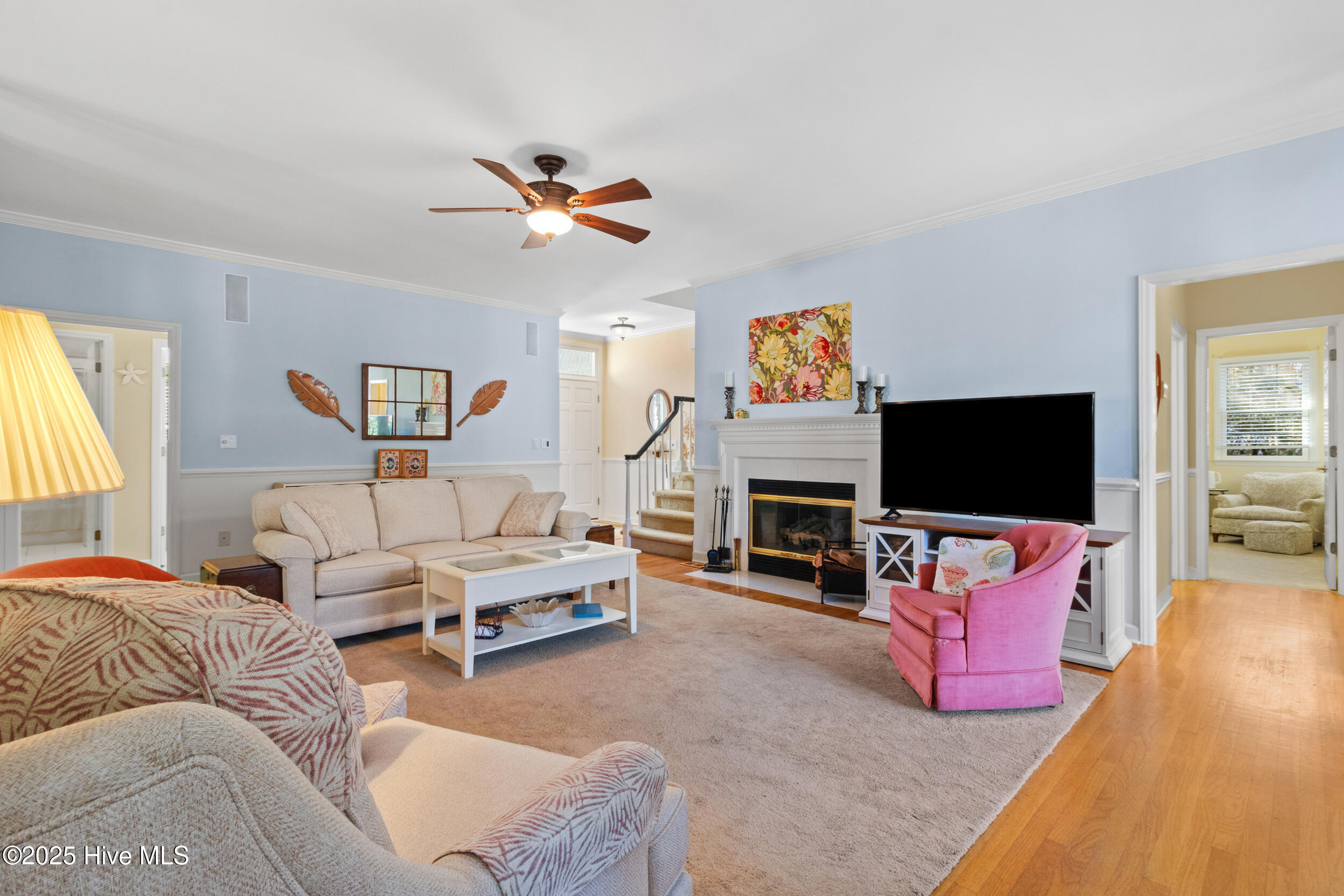 100541075 | Photo 16