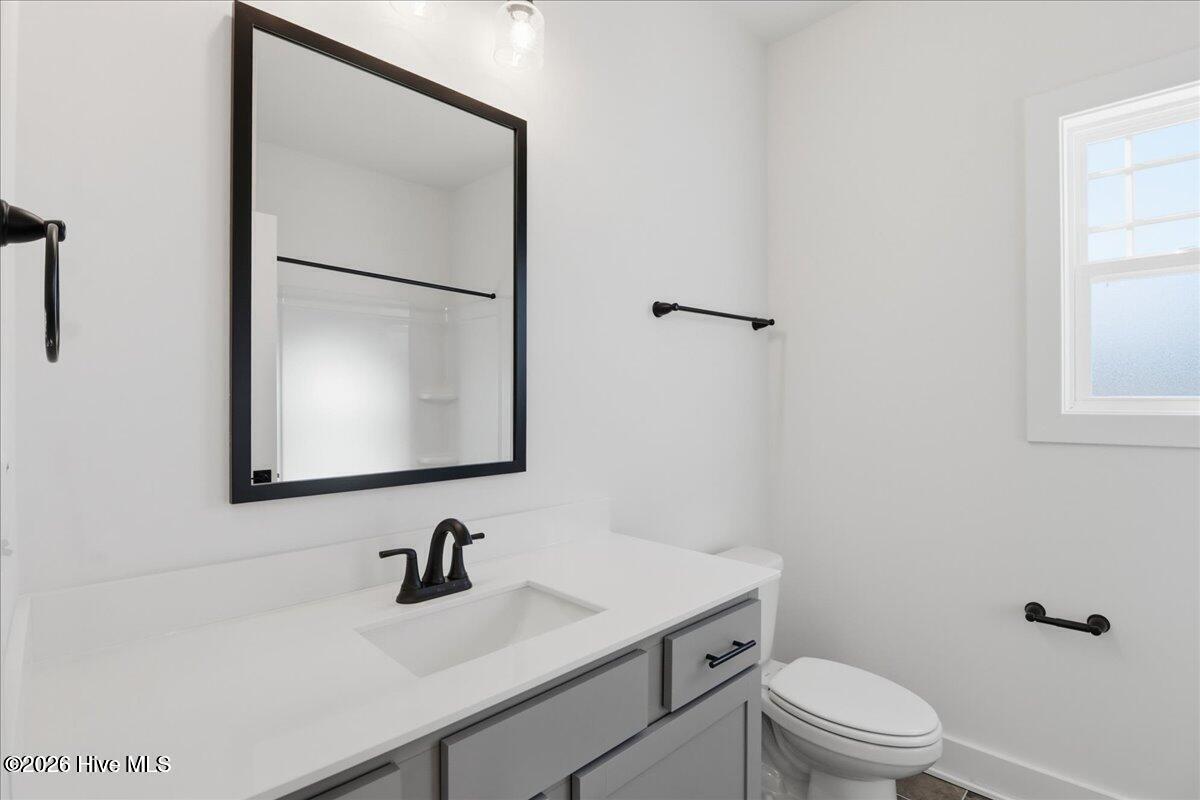 100552379 | Photo 24