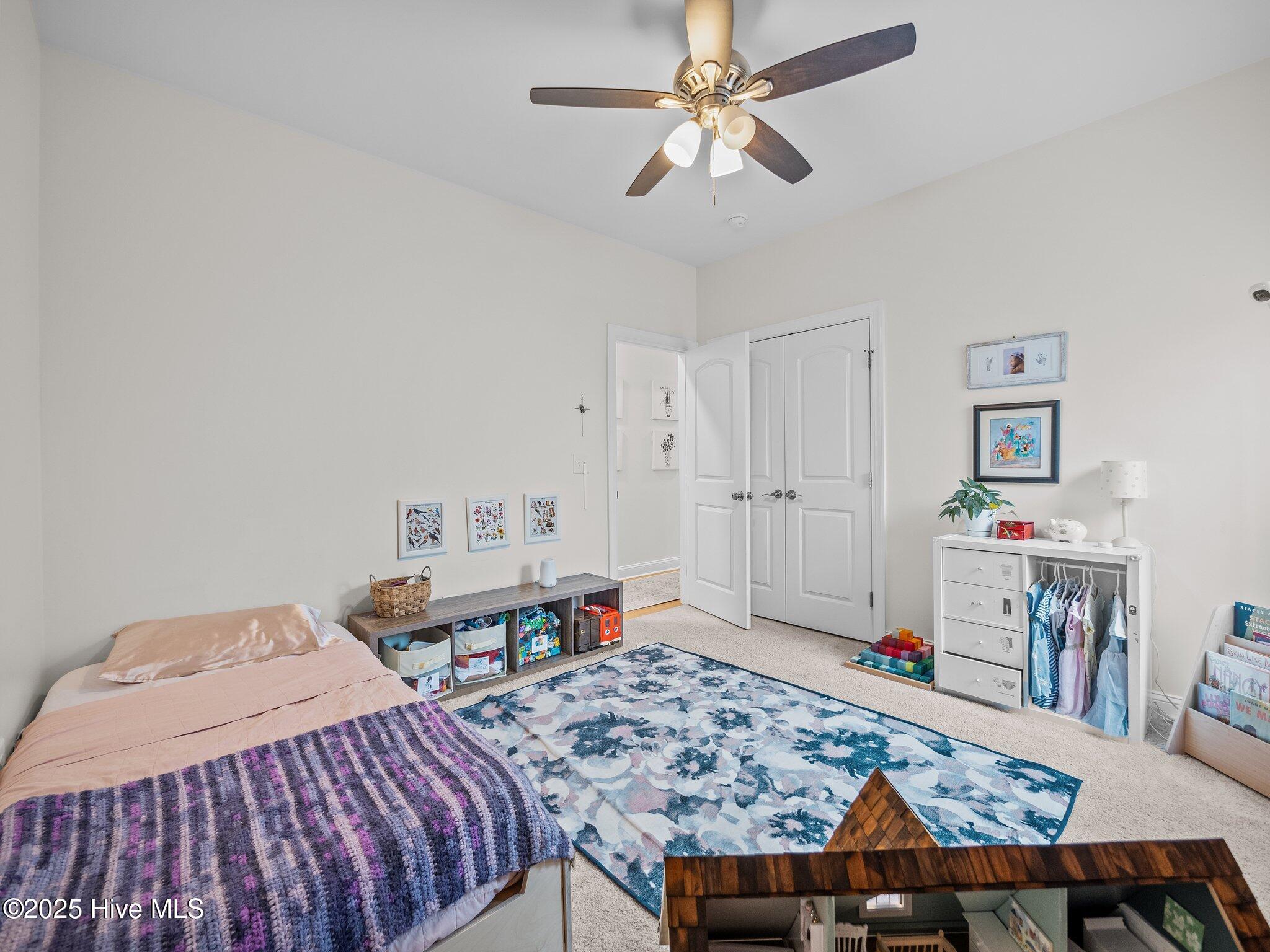 100565720 | Photo 15