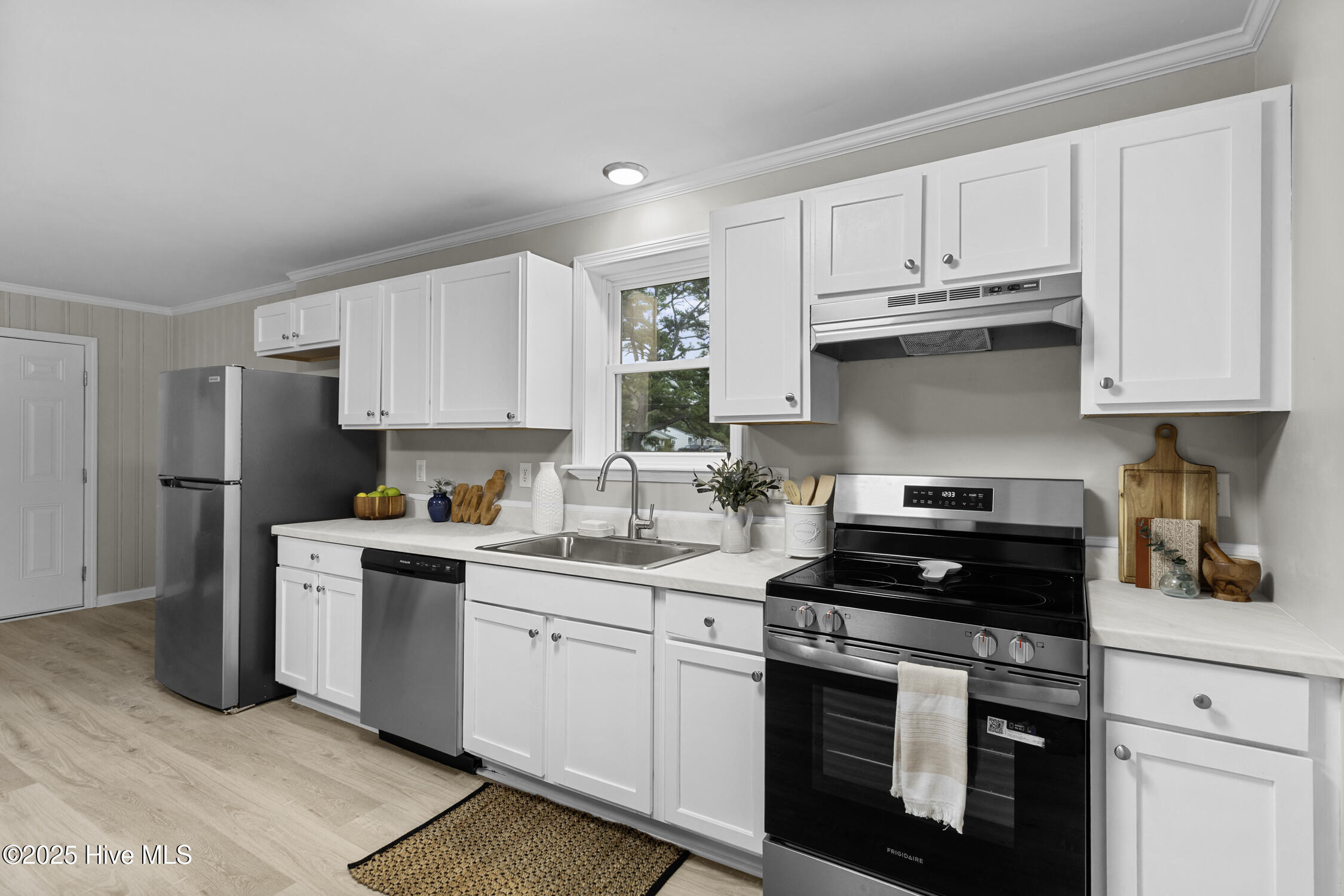 100546891 | Photo 19