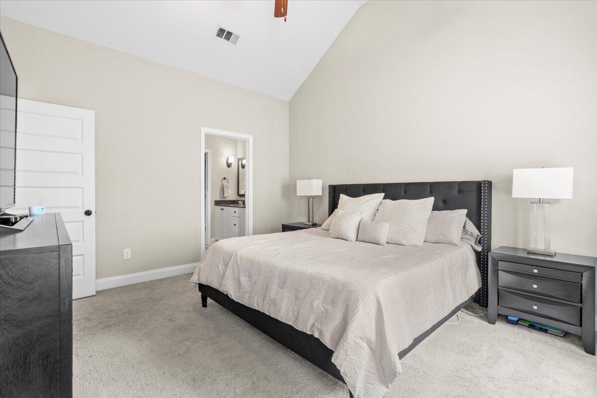 18-Owners Room