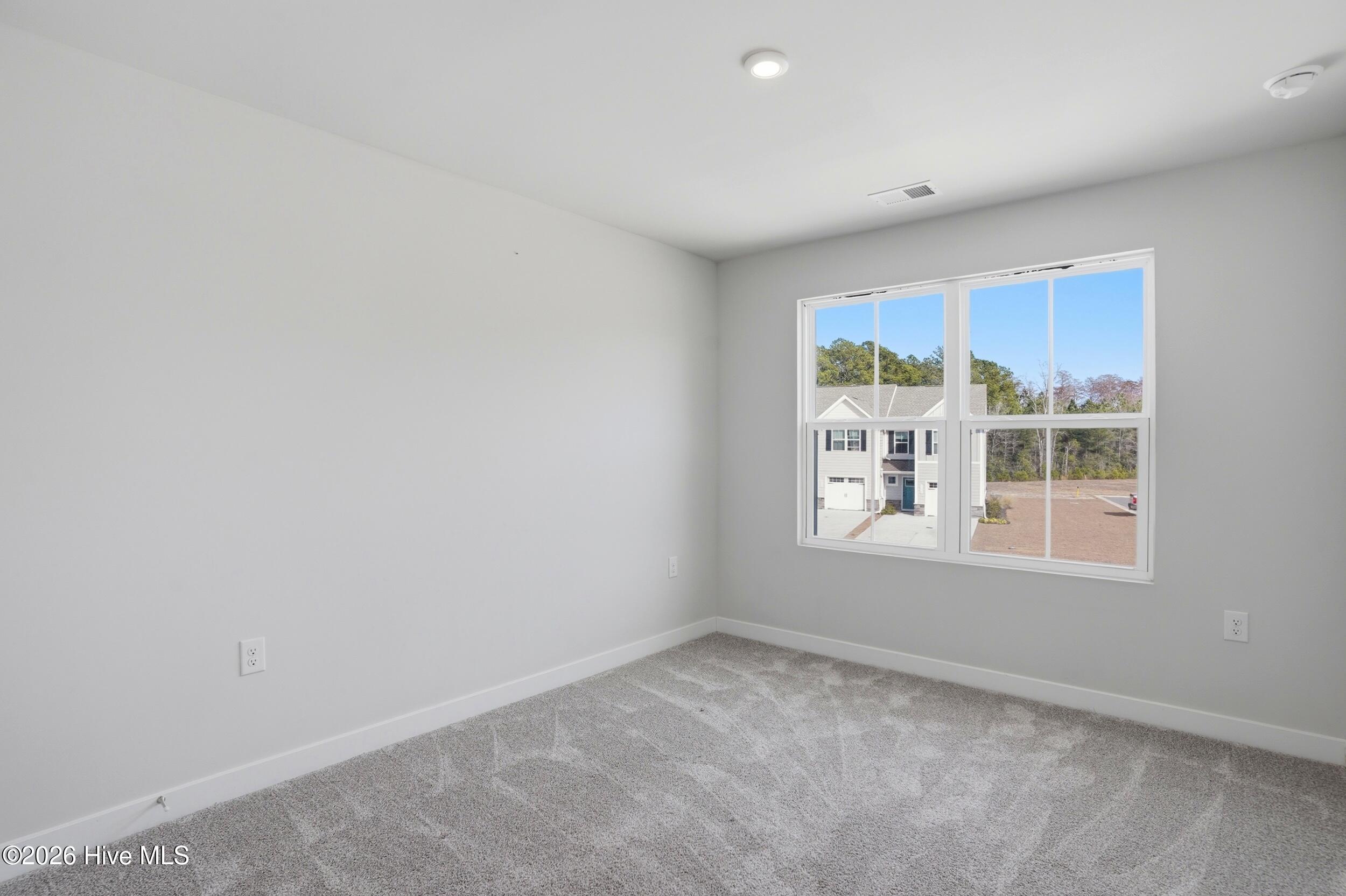 100559219 | Photo 21