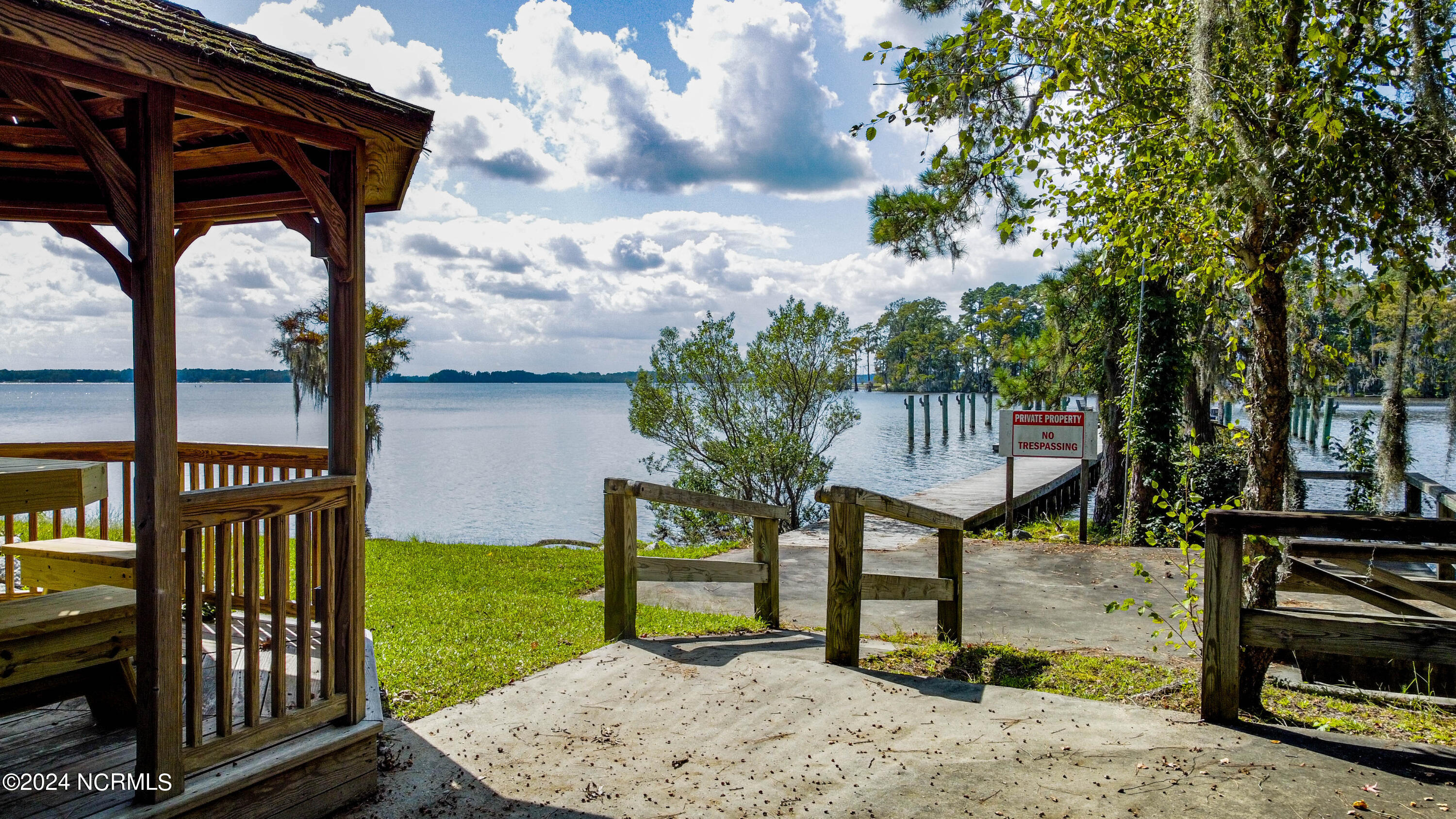 43d Eagles Nest Court, Hertford, NC, 27944