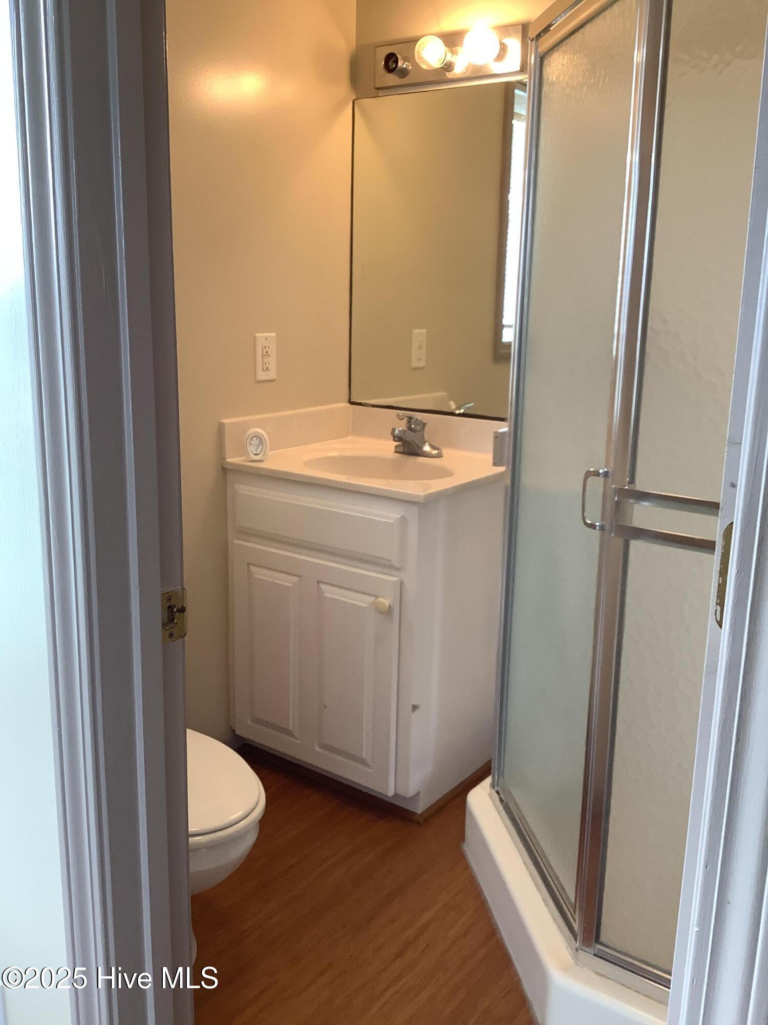 100530094 | Photo 44