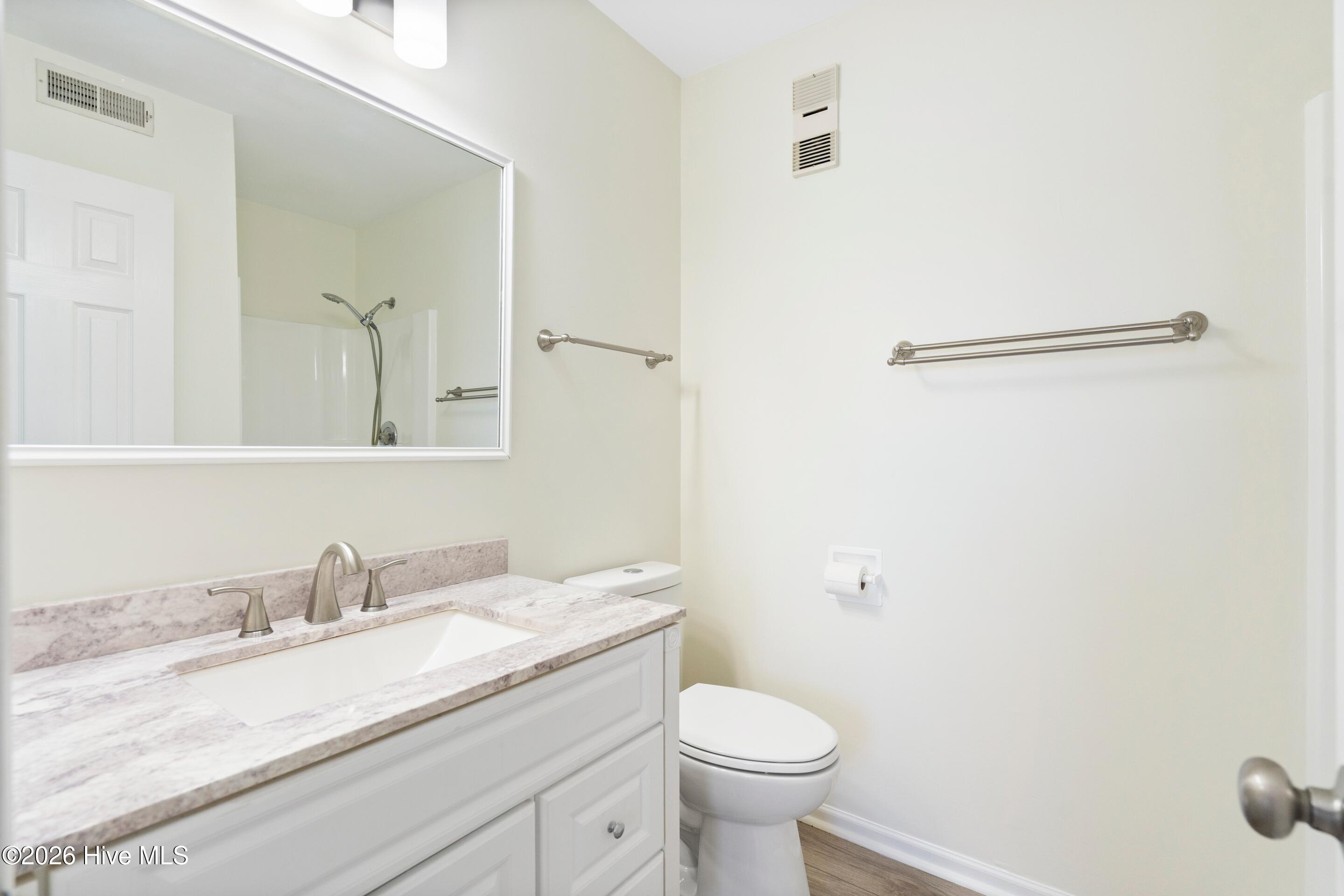 100550502 | Photo 25