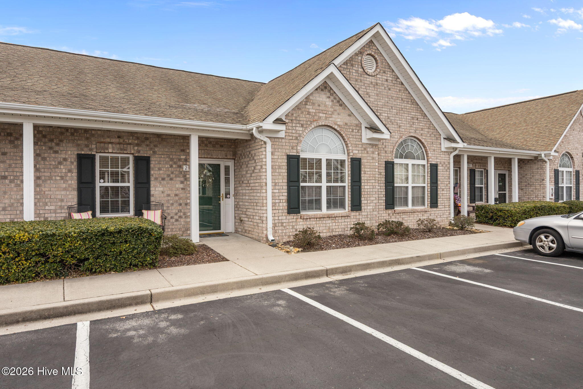 100556175 | Photo 33